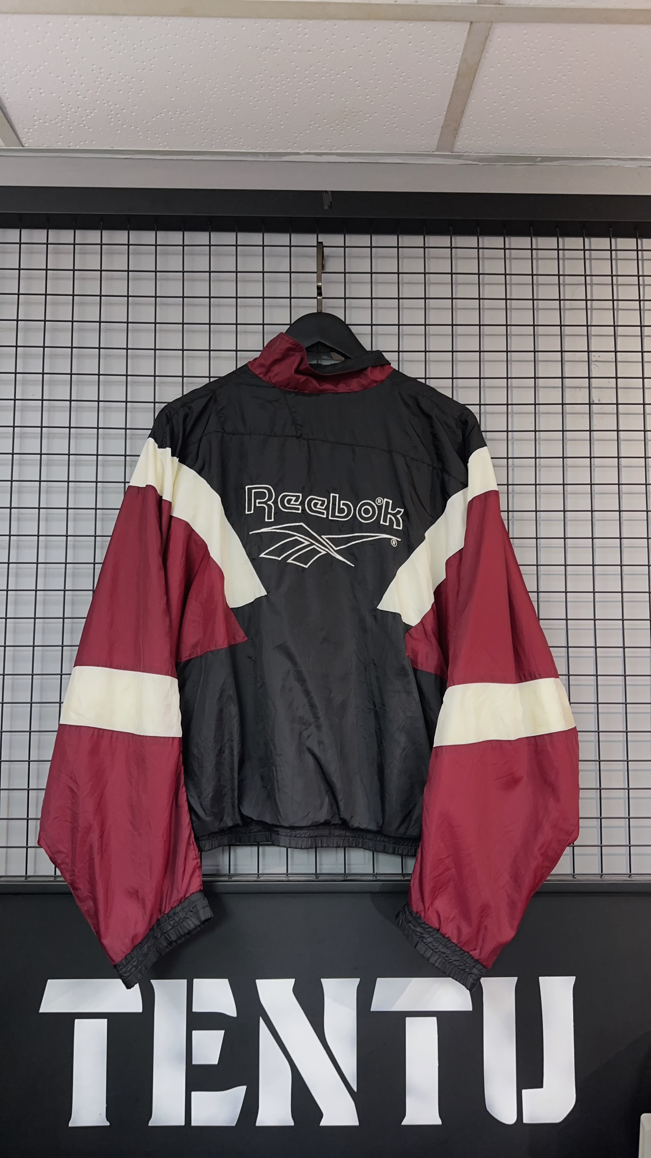 Reebok Jacket - M
