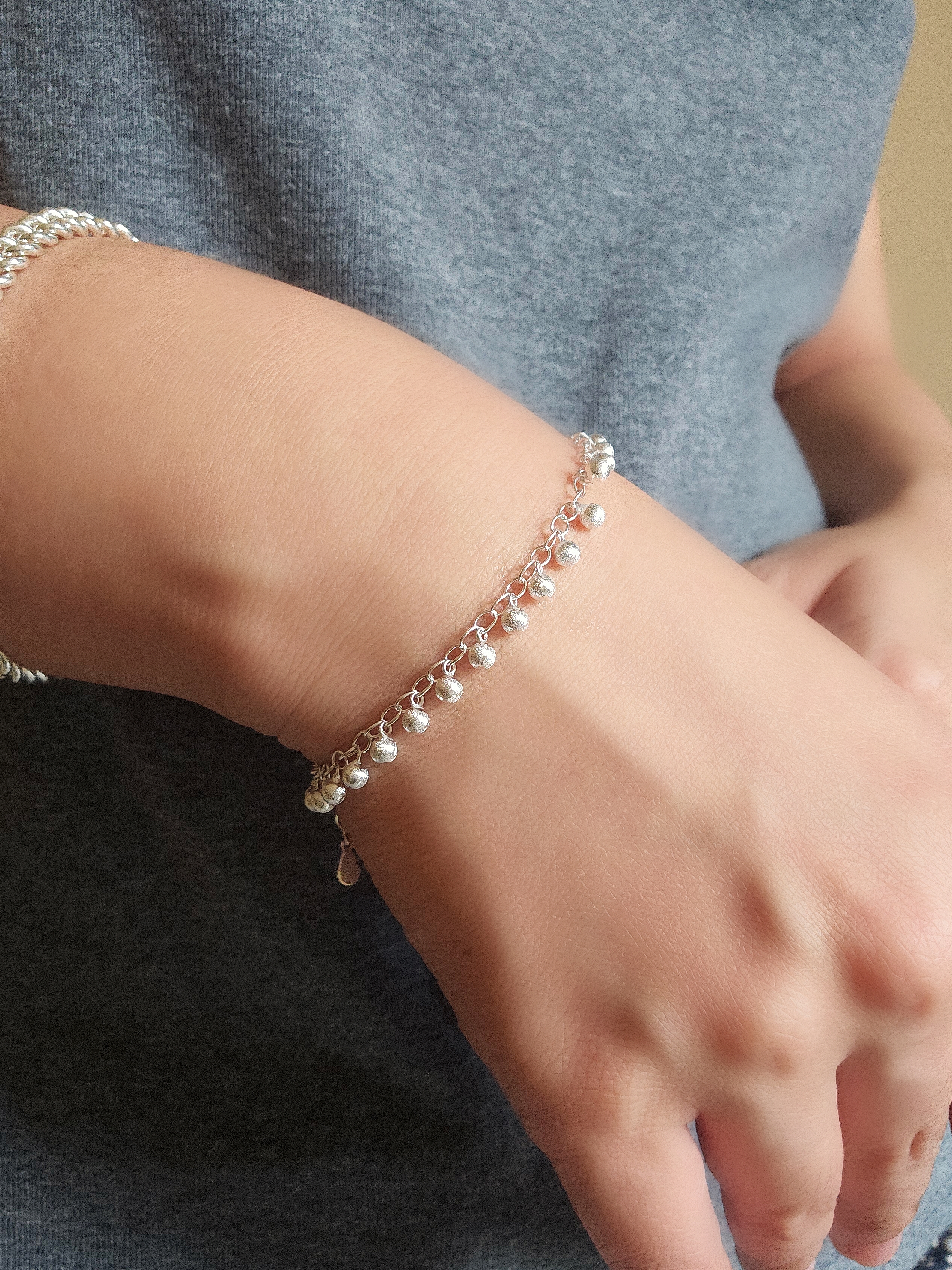 S925 - EB0131 Strand Of Beads Bracelet