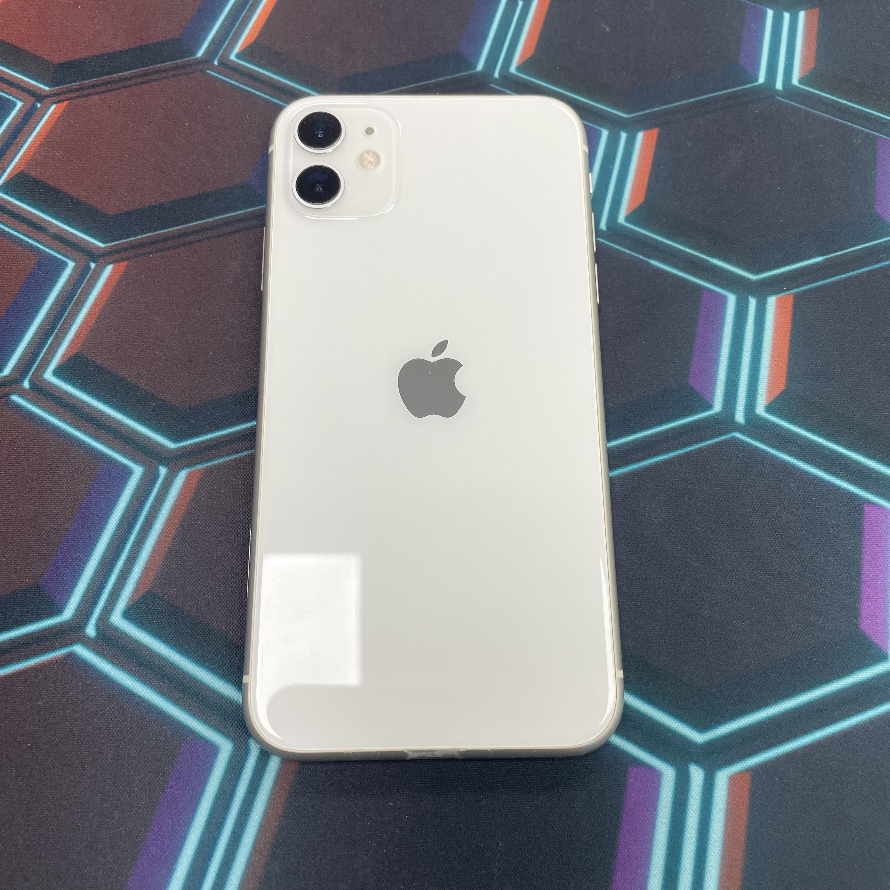 *7194 11 靚機 128GB 電83 白色 white