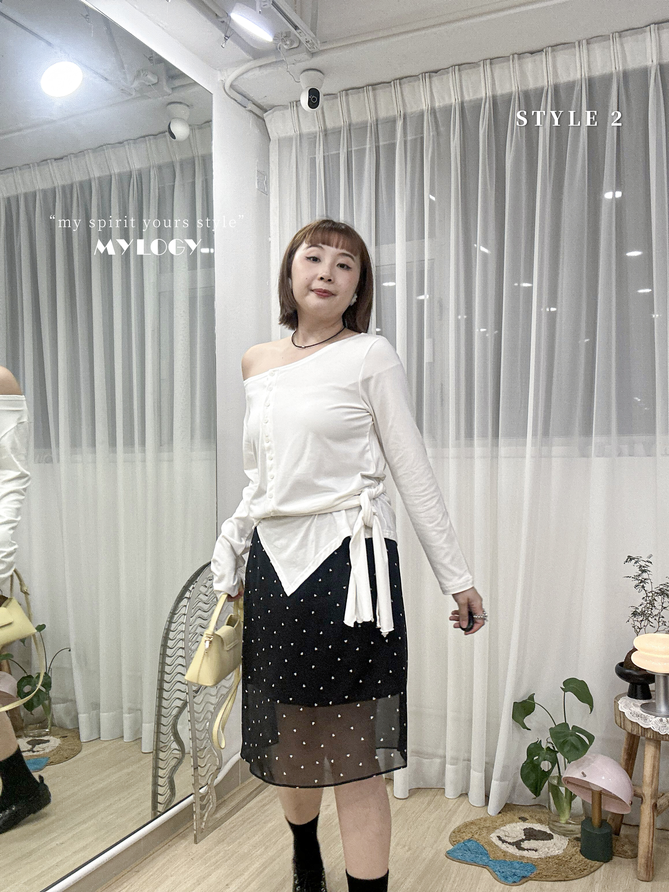 韓系 L/S Off Shoulder 排扣不規則下擺 TEE JD0008 - 白色 Ivory