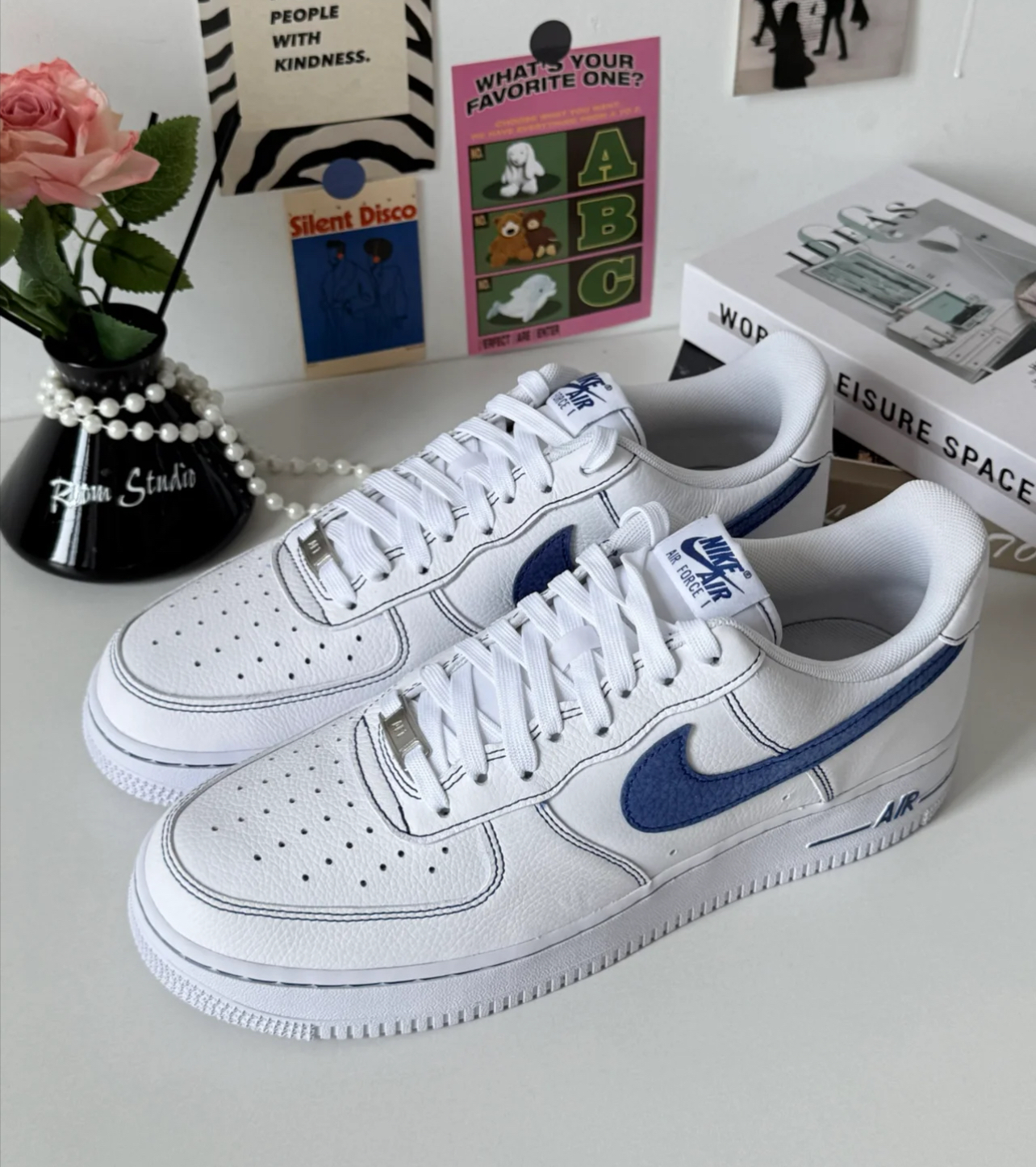 HQ2037-100 Nike Air Force 1 Low ‘07 LV8  White Deep Royal Blue HQ2037-100