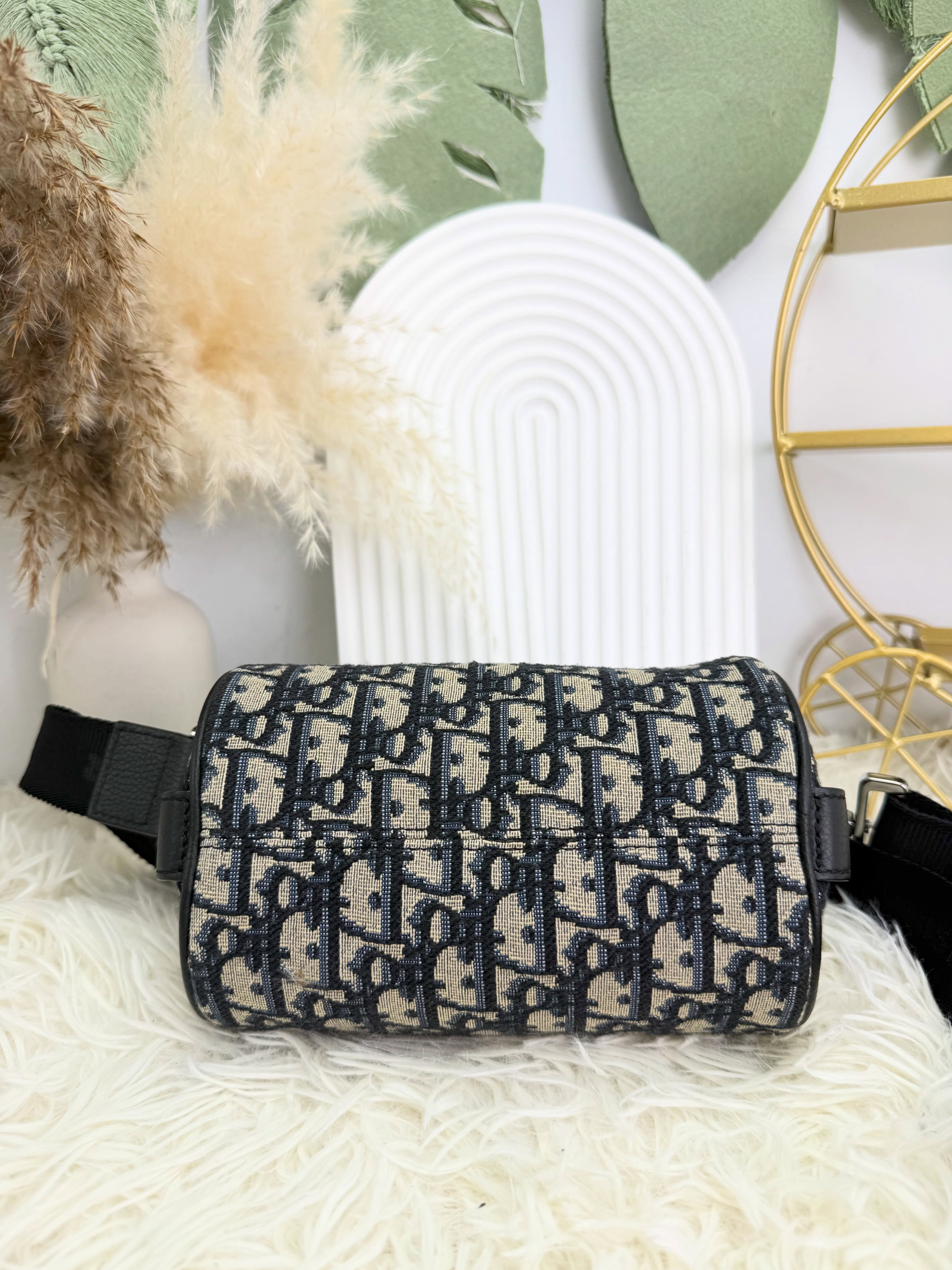 Dior👜 PRE OWNED 🛍️mini roller 老花圖筒包🖤
