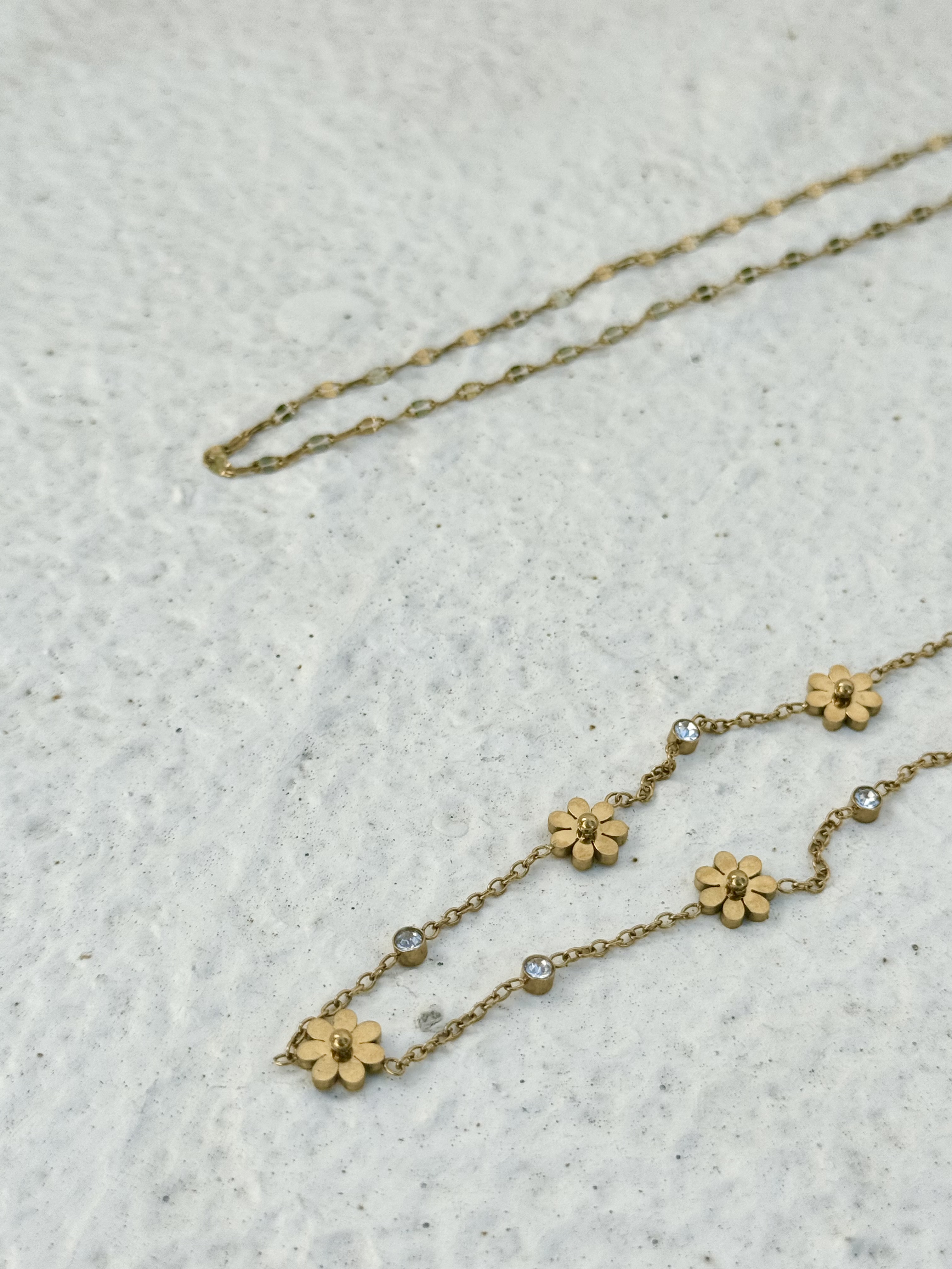 Gold flower set stainless necklace