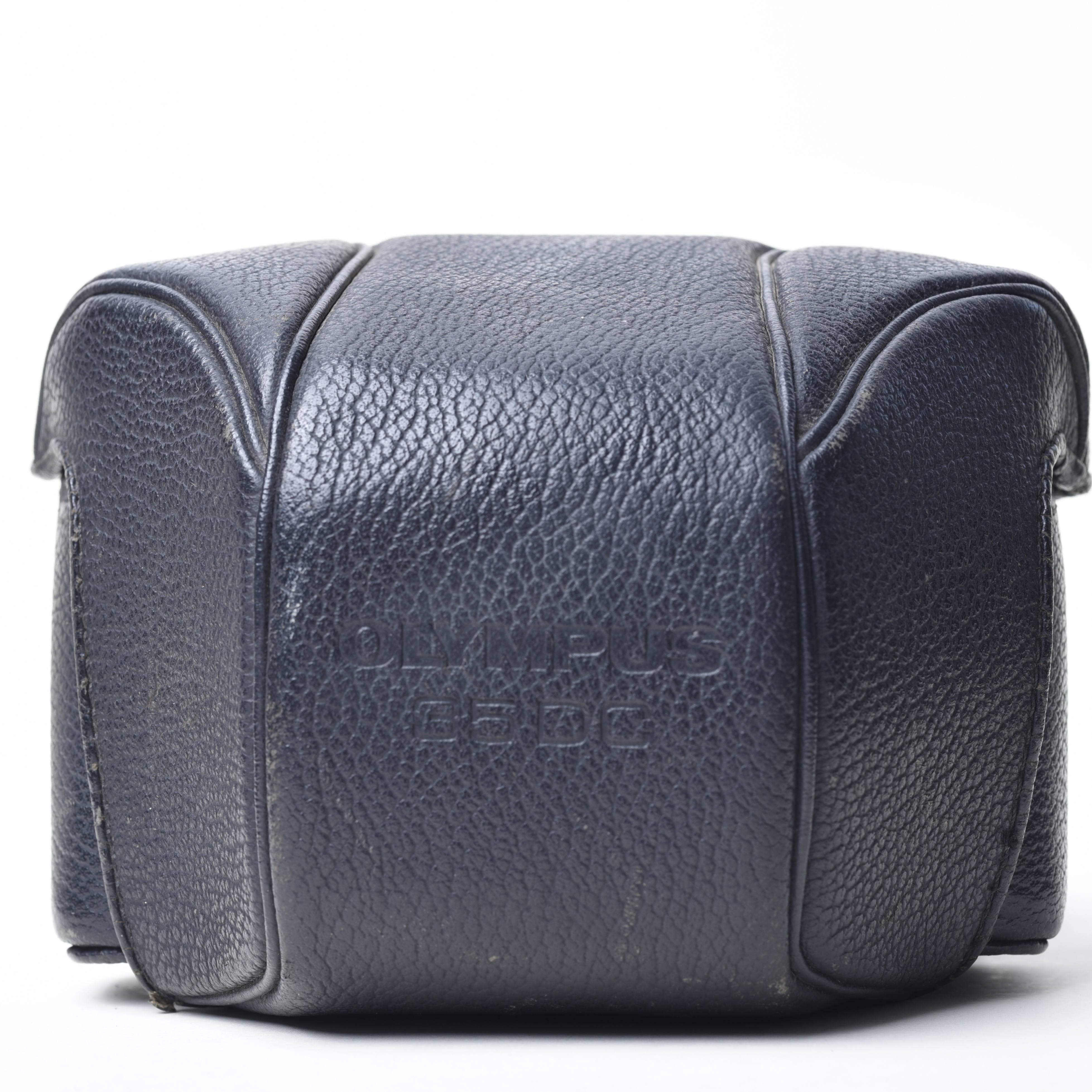 Olympus 35 DC ［旁軸菲林相機］跟原裝相機套