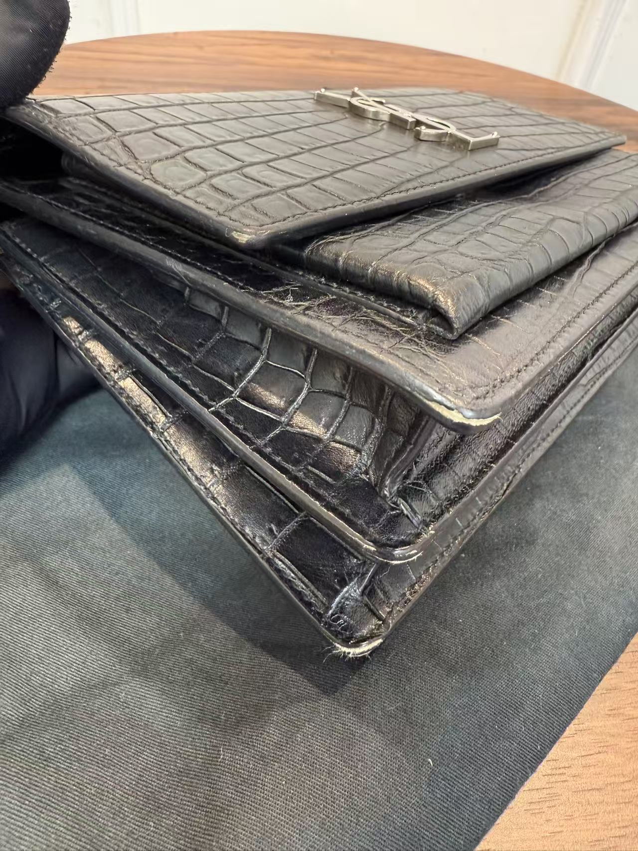 YSL日落包鰐魚壓紋銀Logo鏈條斜孭包