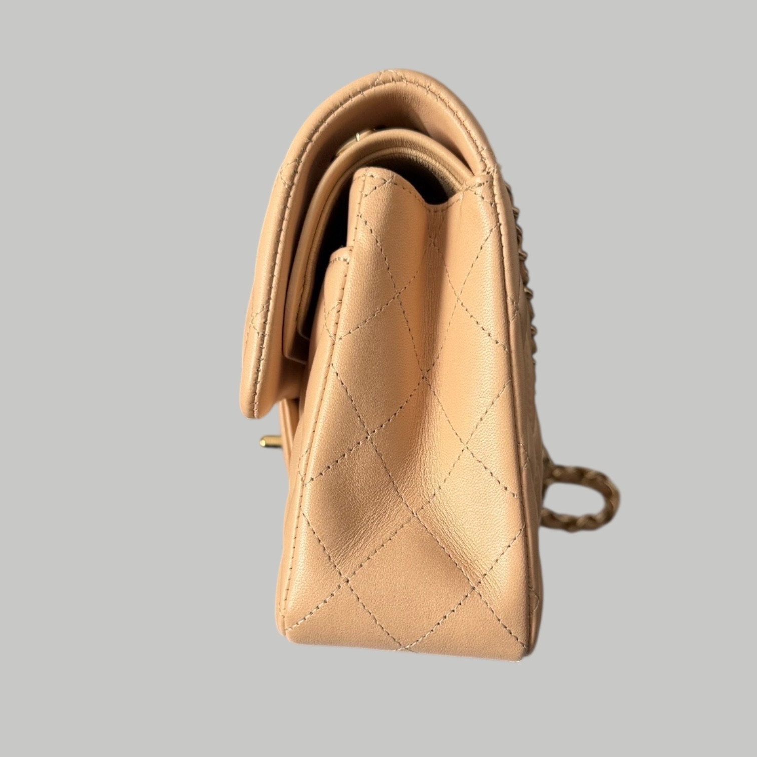 Chanel Lambskin 23cm 奶茶金扣