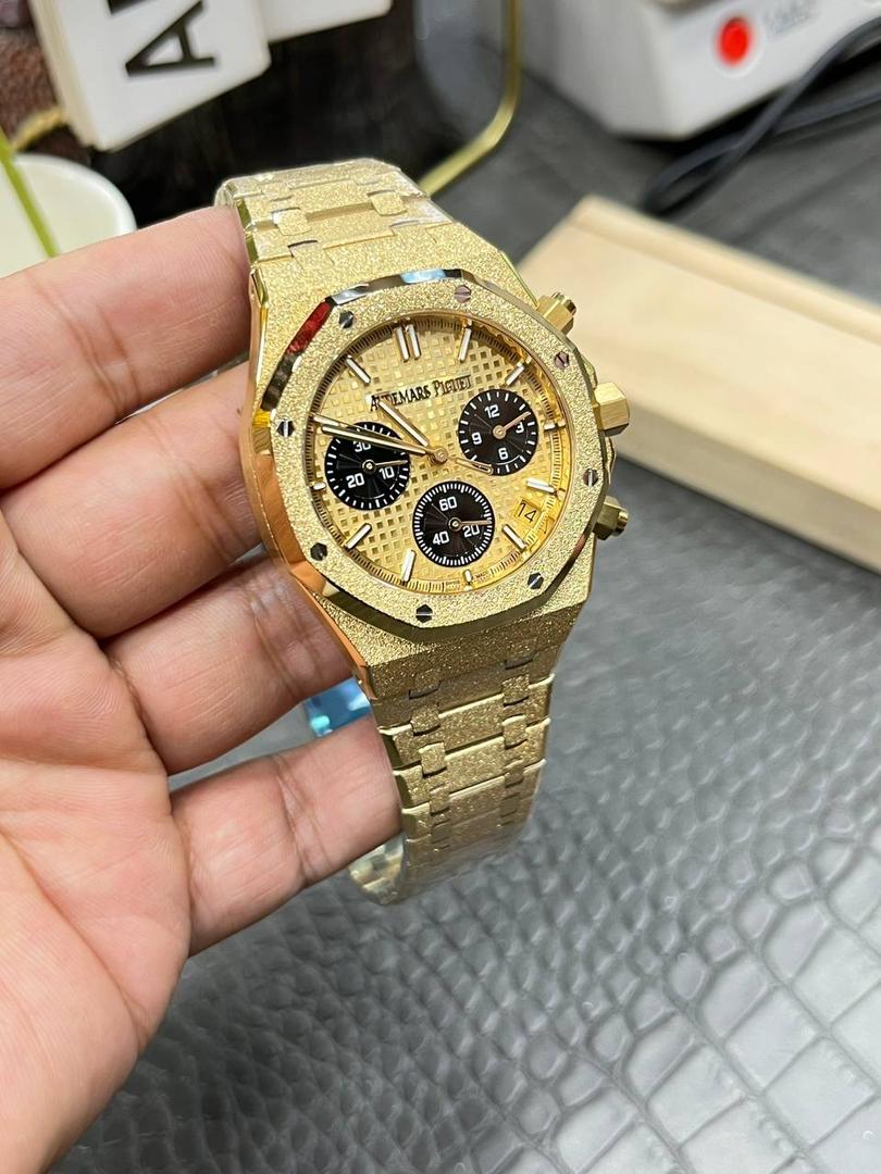 🚀爱彼皇家家橡树26240飞返计时全功能系列/41mm霜金熊猫眼/ 搭载原装开模定制Cal.4401全自动一体机械💯