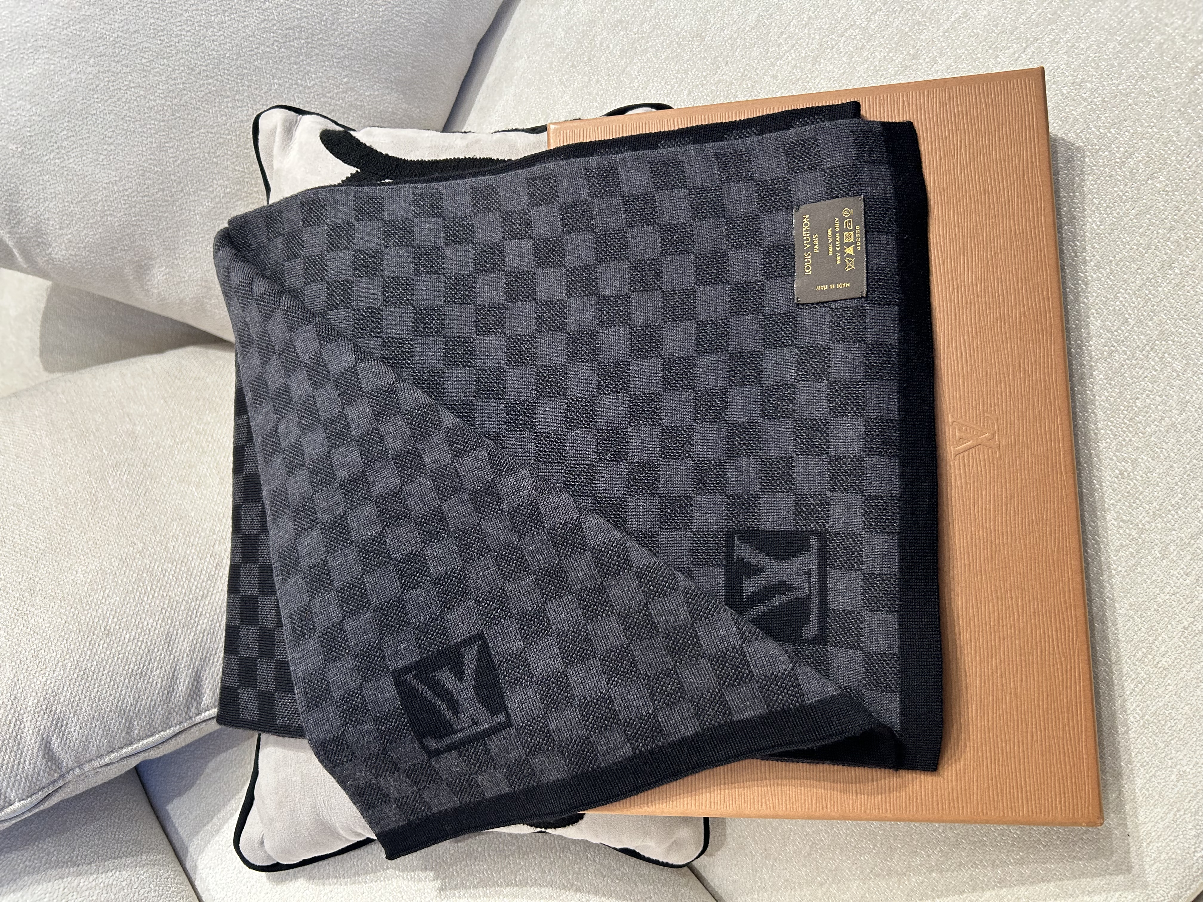LOUIS VUITTON Echarpe Petit Scarf 402330 Damier 100%wool 100%Authentic,99%new✅Box