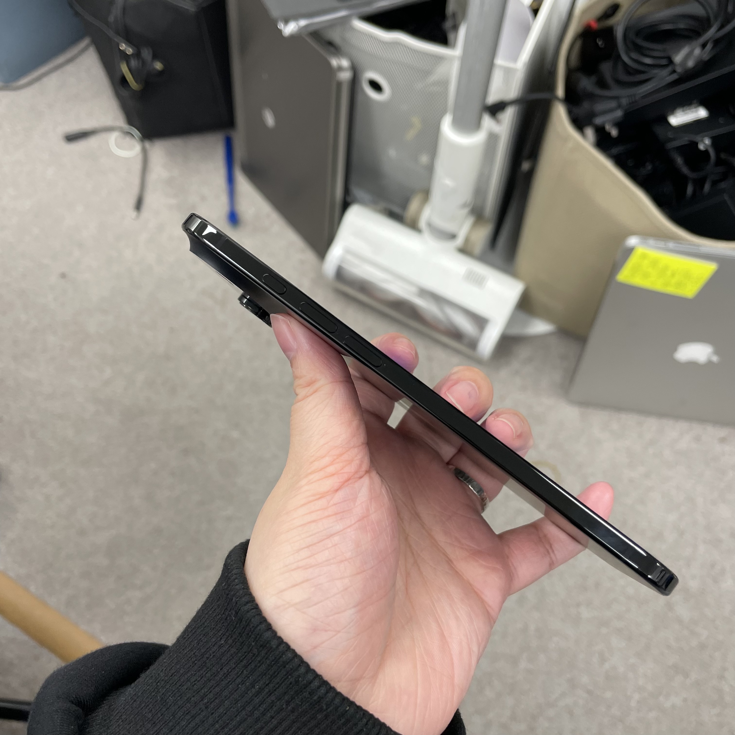 *6004 17 Air 完美機 256GB 電100 黑色 black