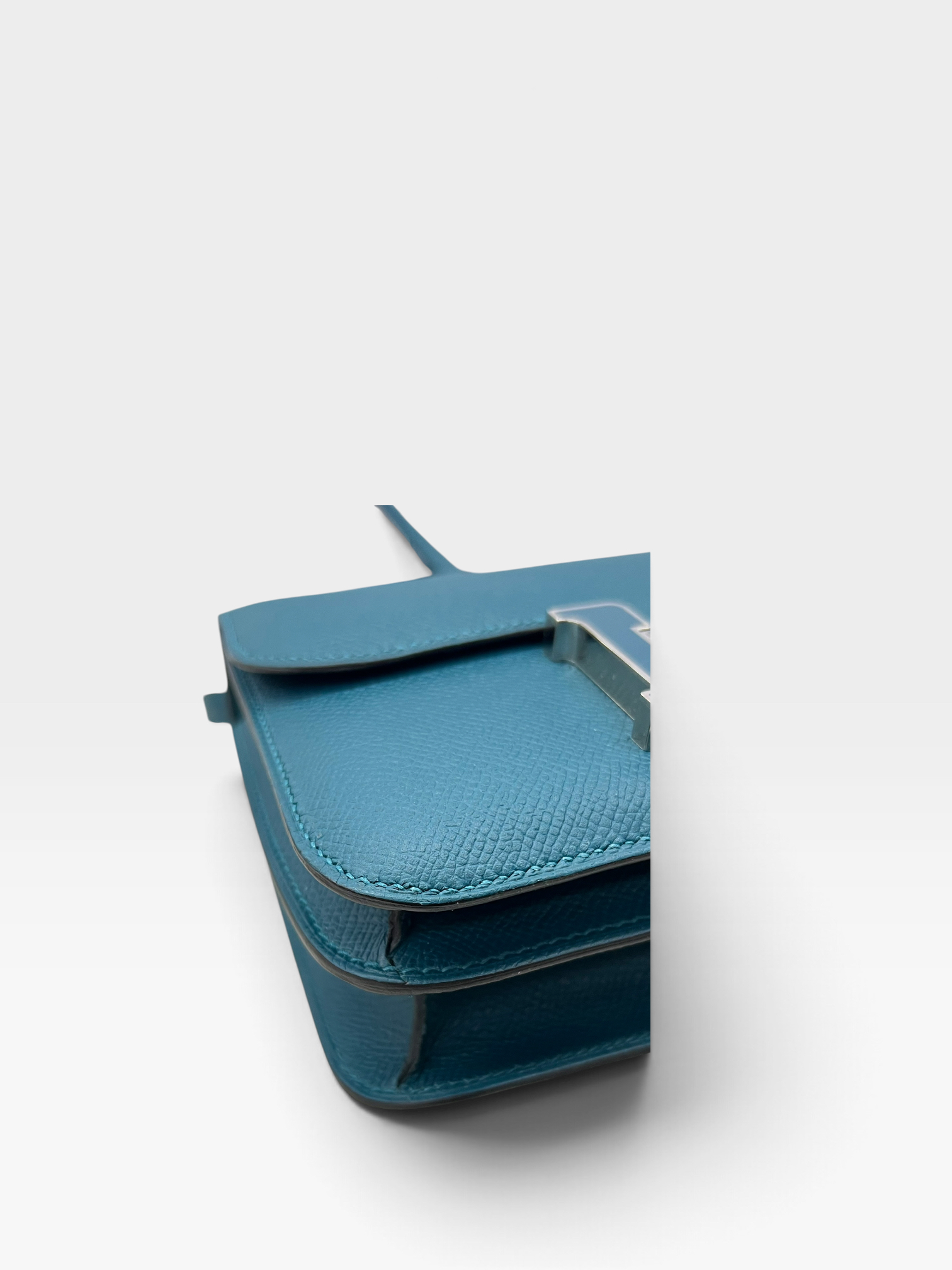 Pre-Owned HERMÉS Mini Constance Stamp Y / Product Code: 092404