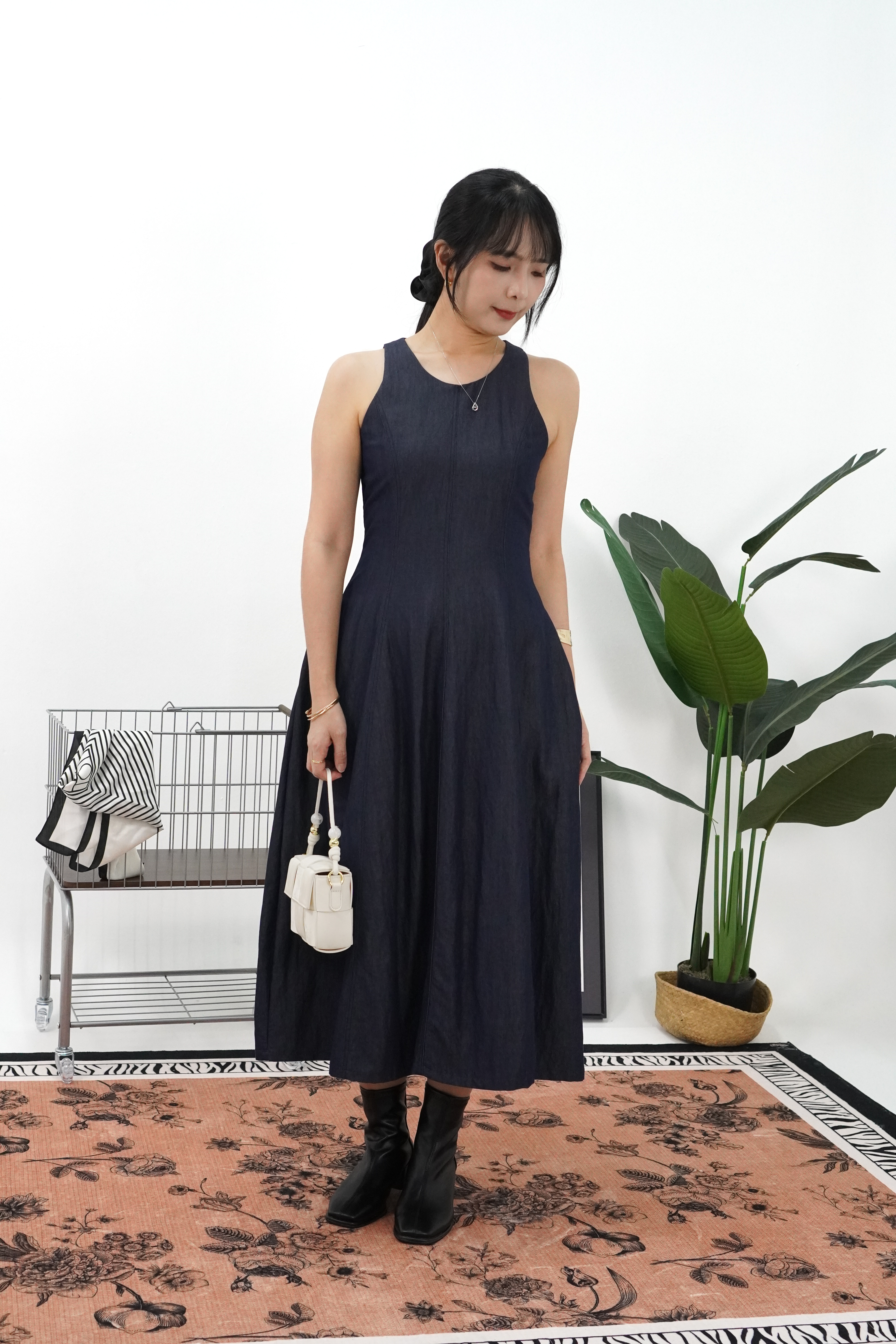 收腰背心裙 Cinched Waist Tank Dress