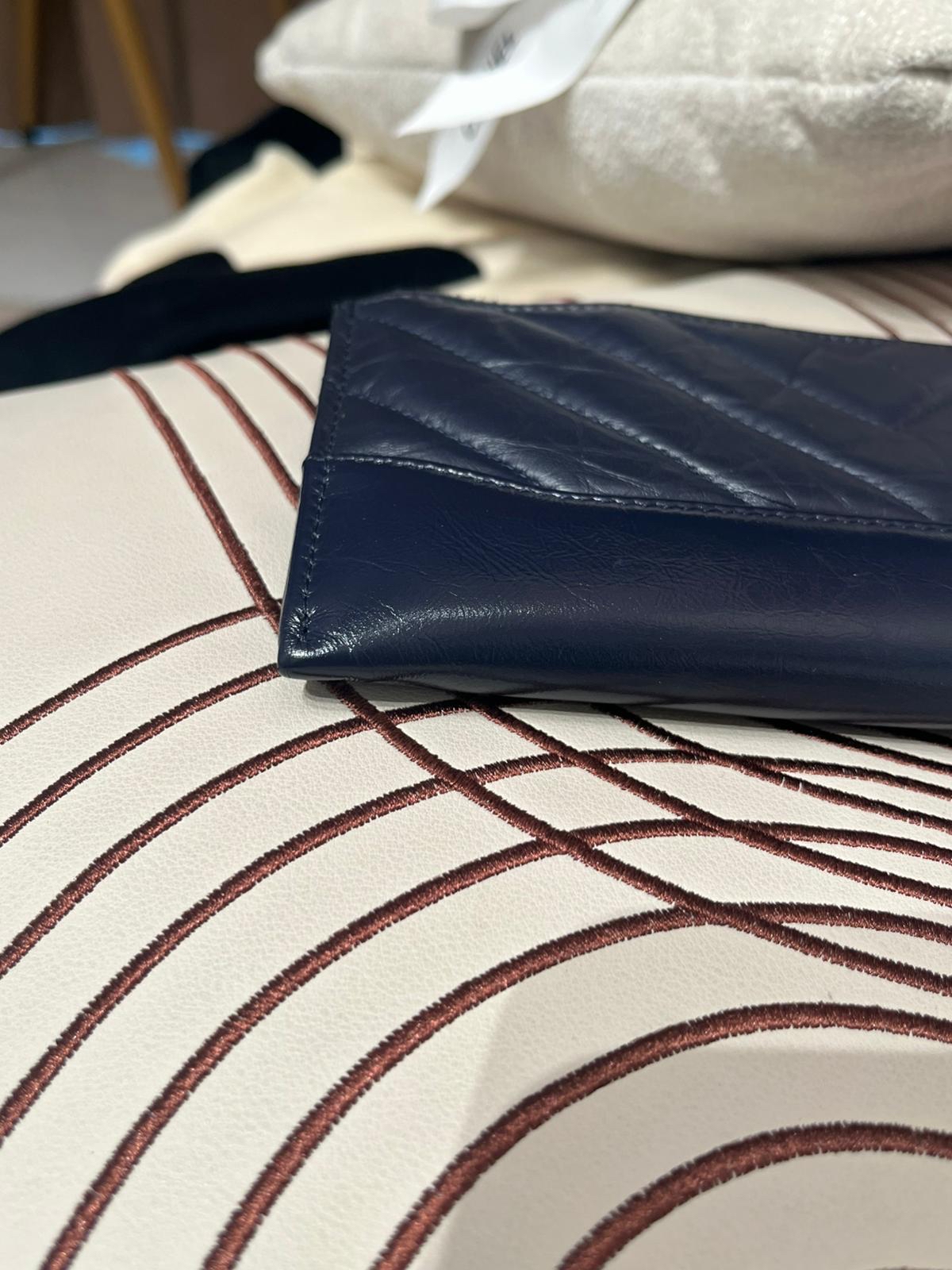 Chanel Gabrielle Zipped Long Wallet calfskin 100%Authentic,98%new ✅專門店收據✅27card✅box Size:L19.5xH10.5xW0.5cm