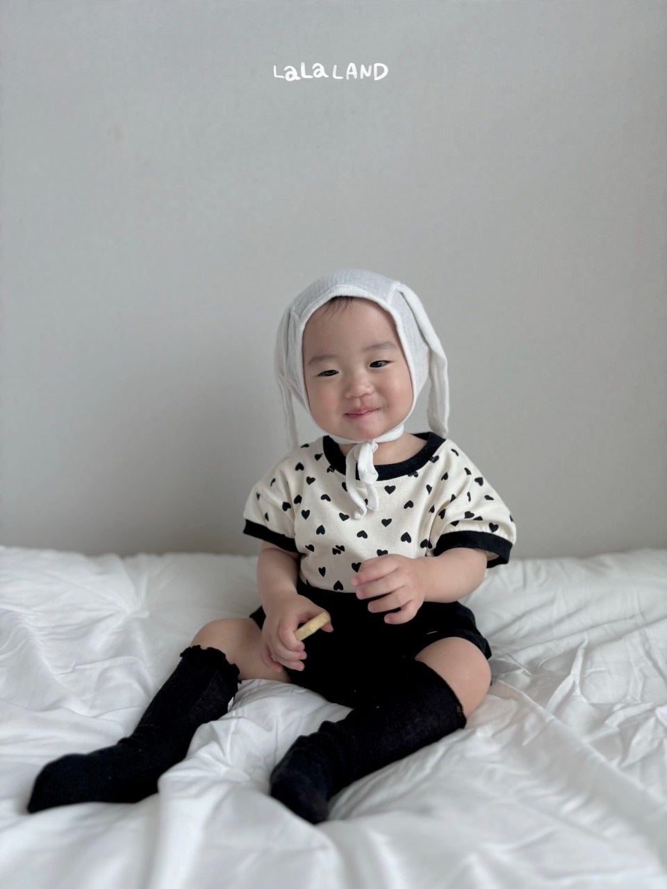 🇰🇷Lalaland Bebe tee