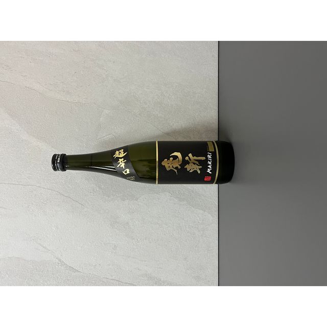 射美 BLACK 720ml 2025年3月製造 射美 ブラック BLACK 720ml 2025年3月製造
