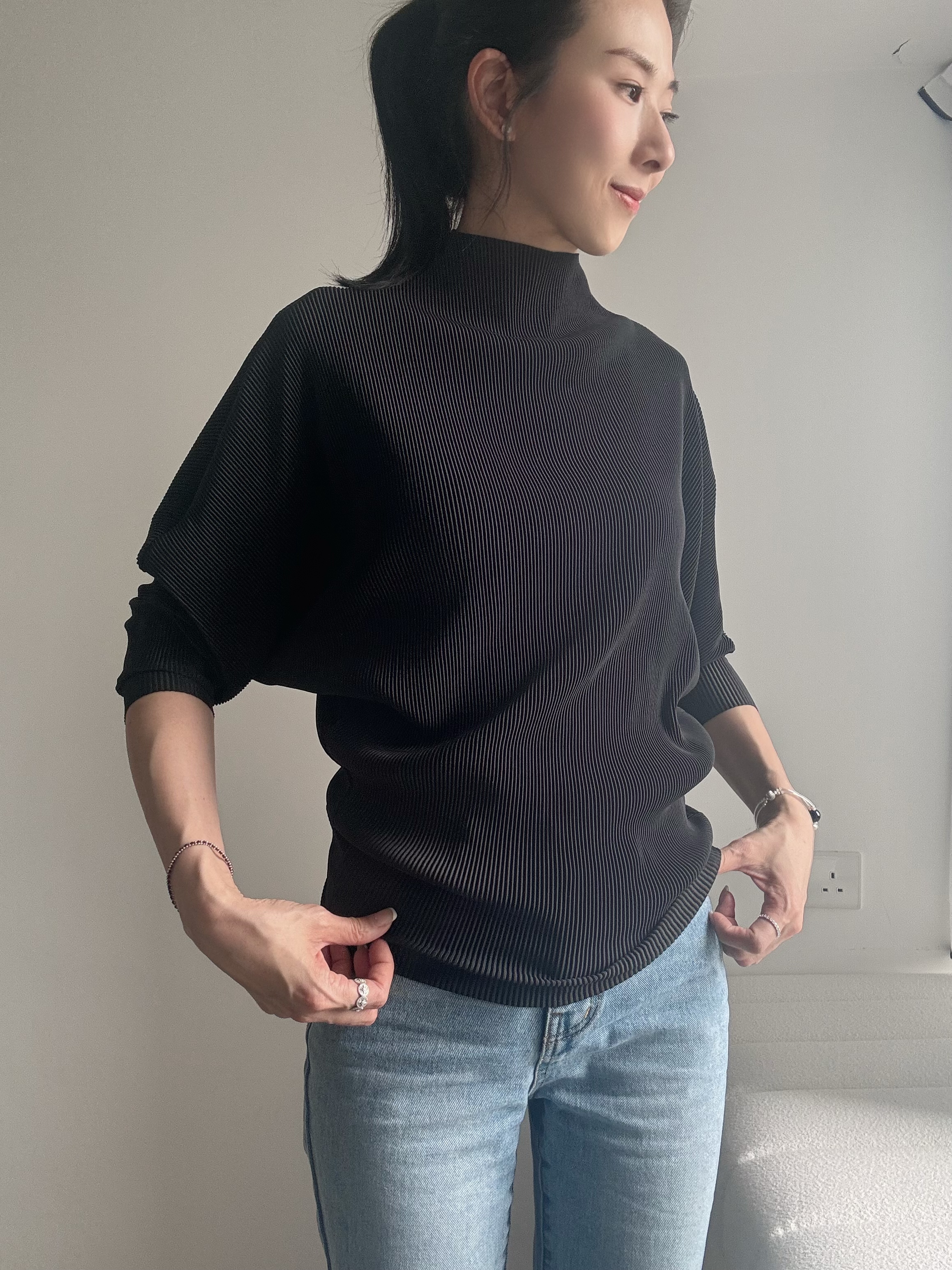 Elegant dolman sleeve ribbed top