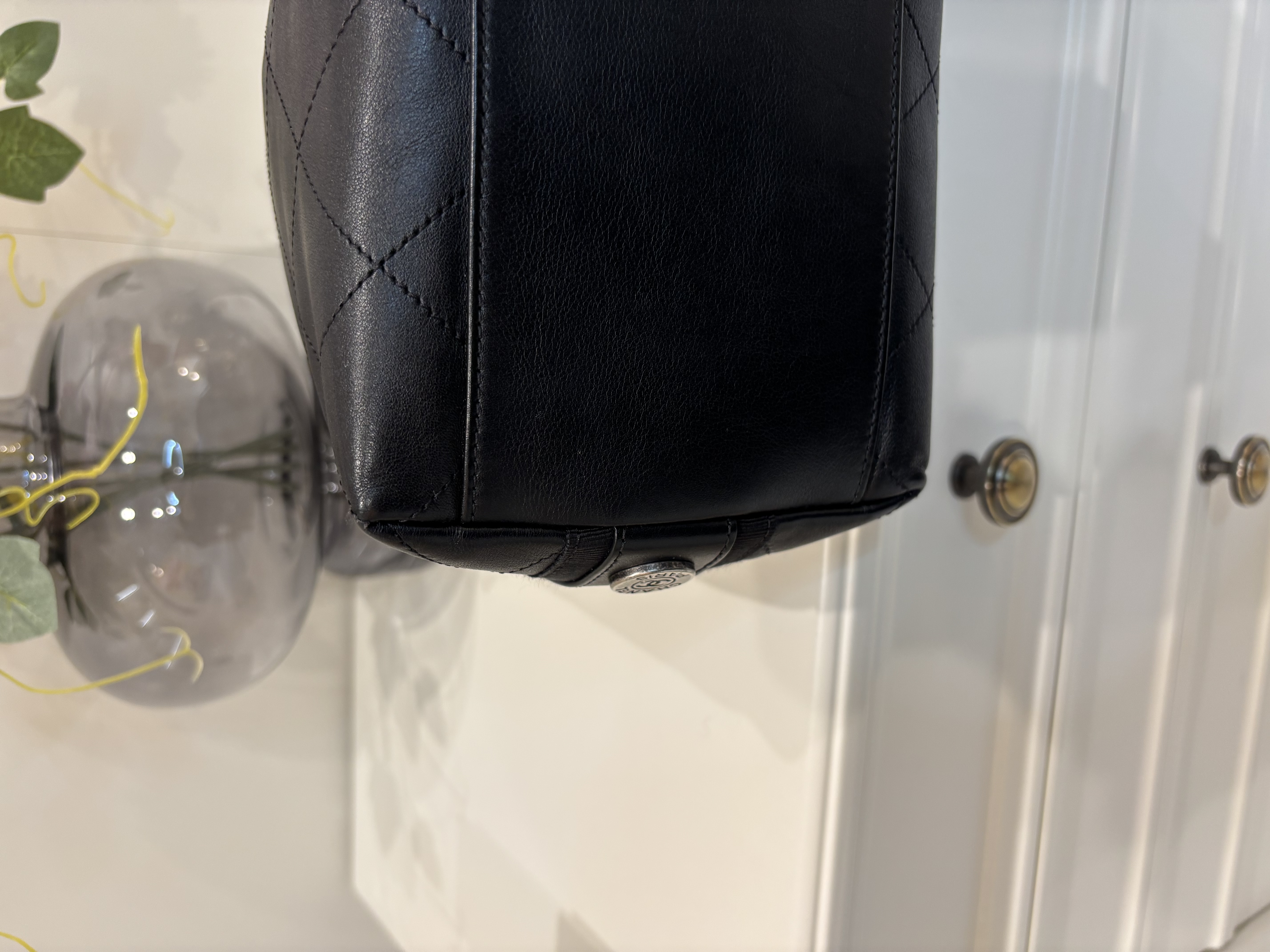 Chanel 2way Bucket bag 100%Authentic, 95%New ✅收據✅card ✅dust bag 