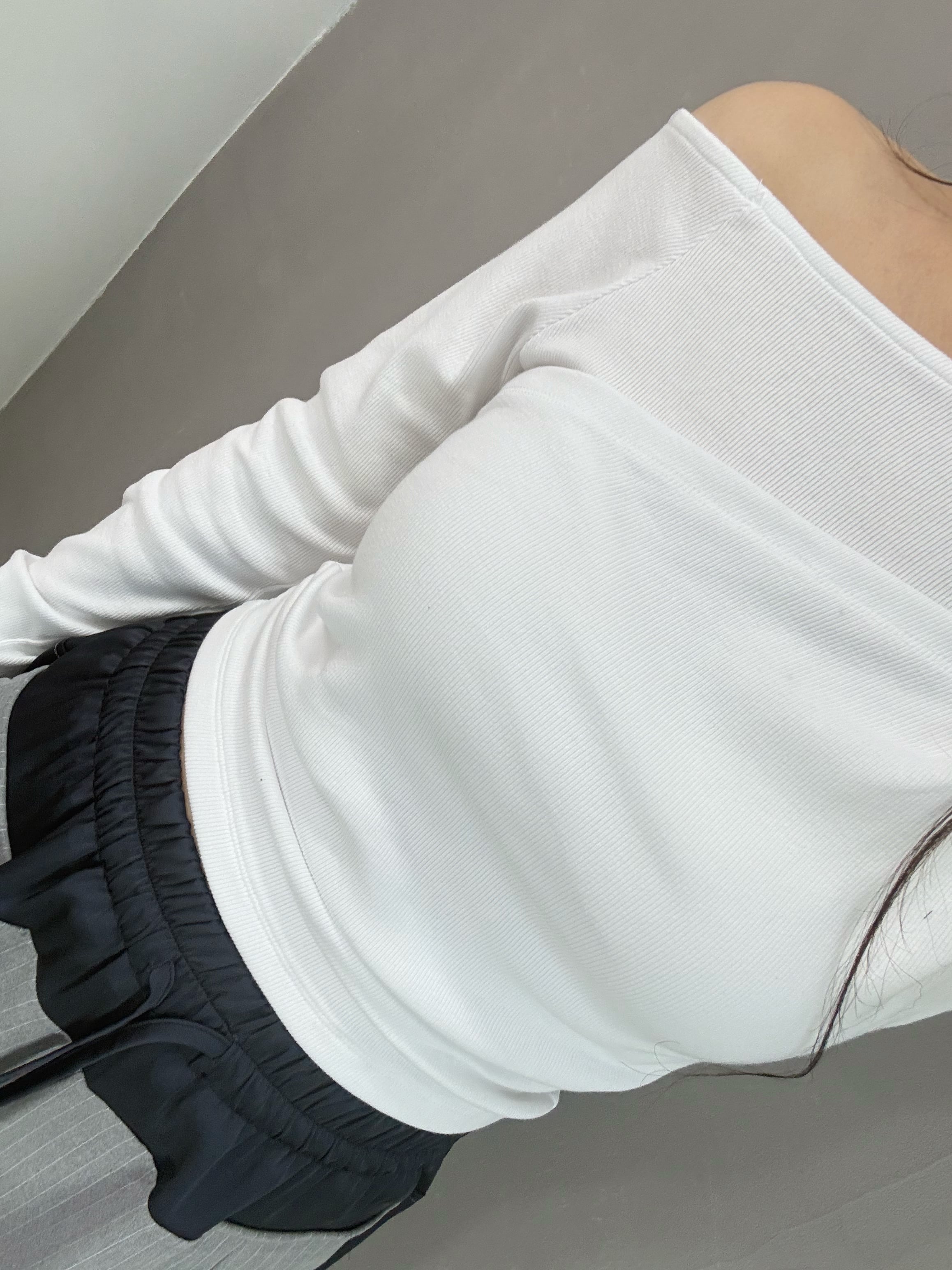C11 假兩件單邊露膊Tee