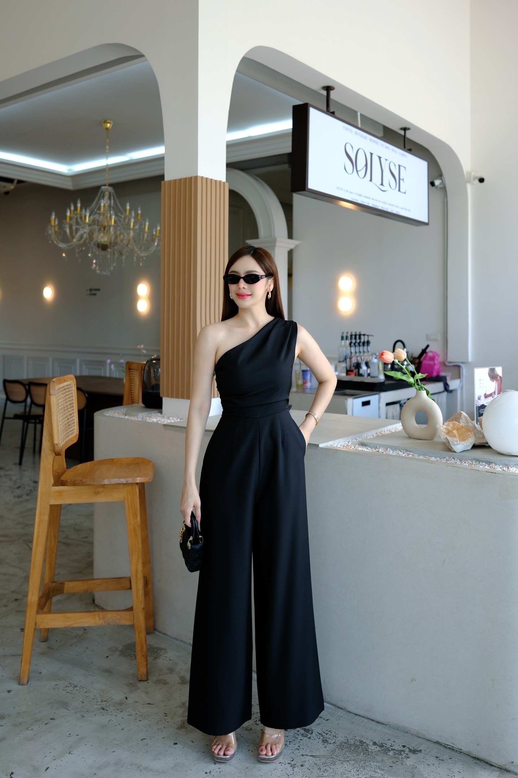 Eyana Suit Jumpsuit 法式气质斜肩连体裤( 2 colours )