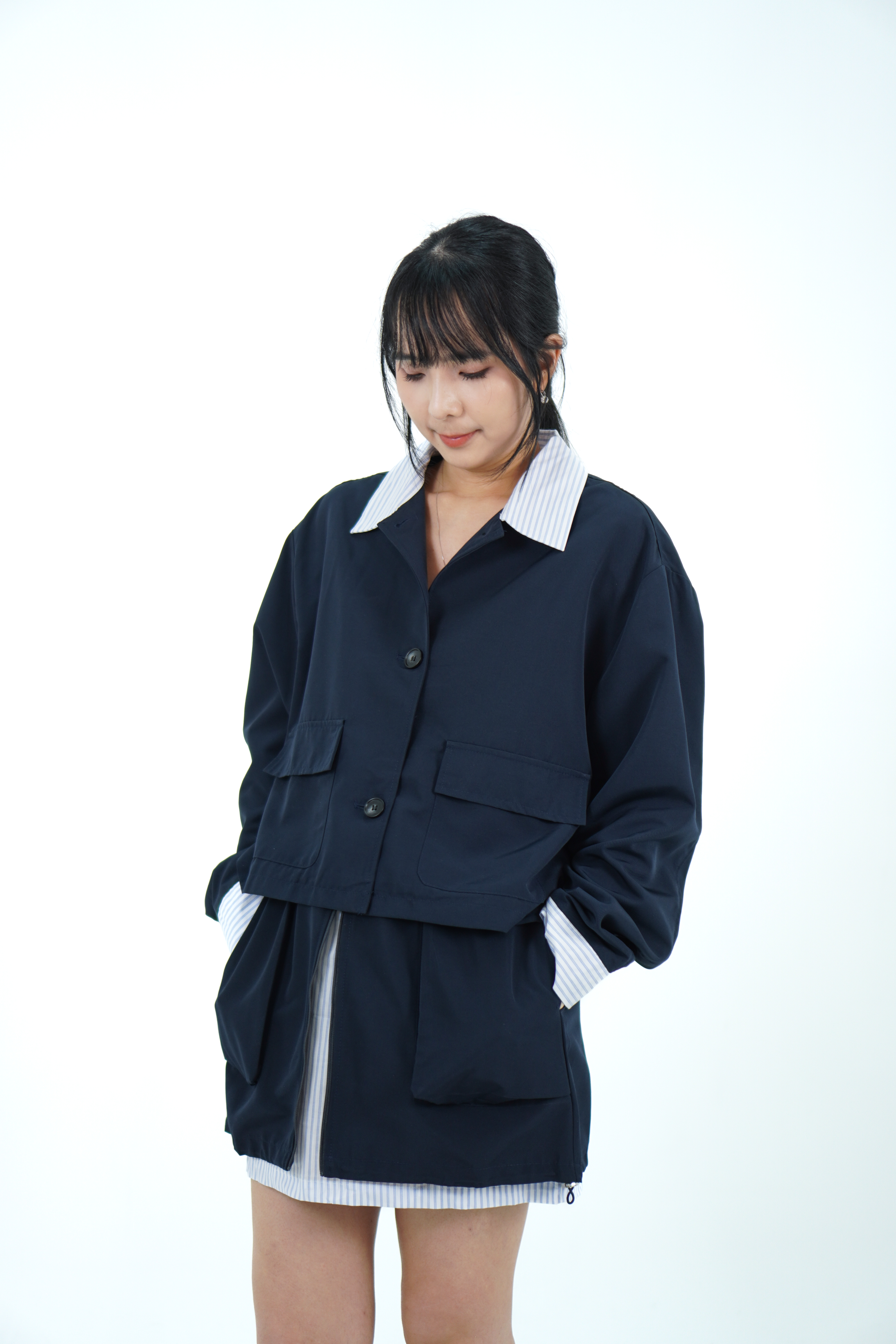 条纹拼接风衣+短裙套装