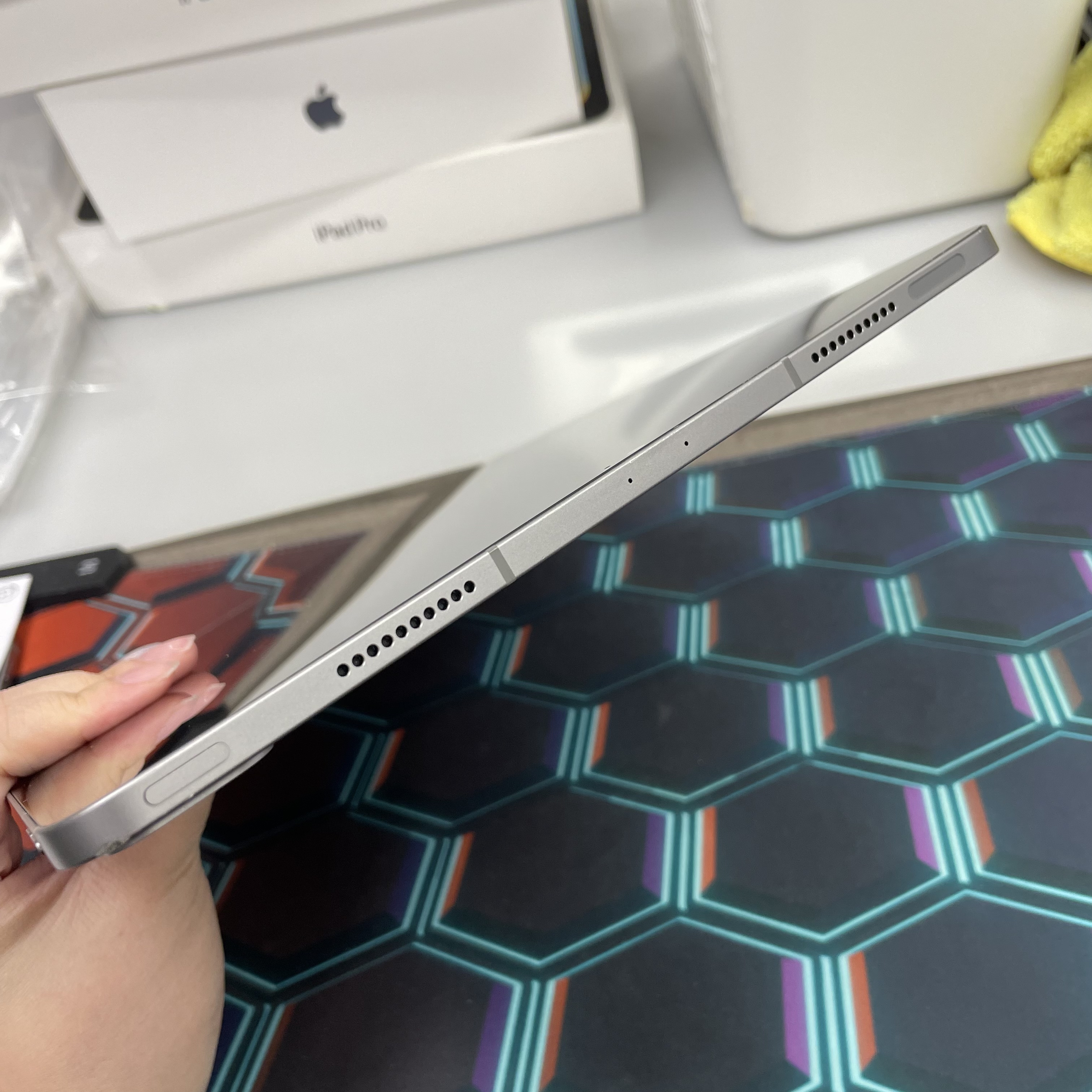 *774284BB iPad Pro 6 12.9吋 M2 超靚機 256GB 插卡版 灰色 gray