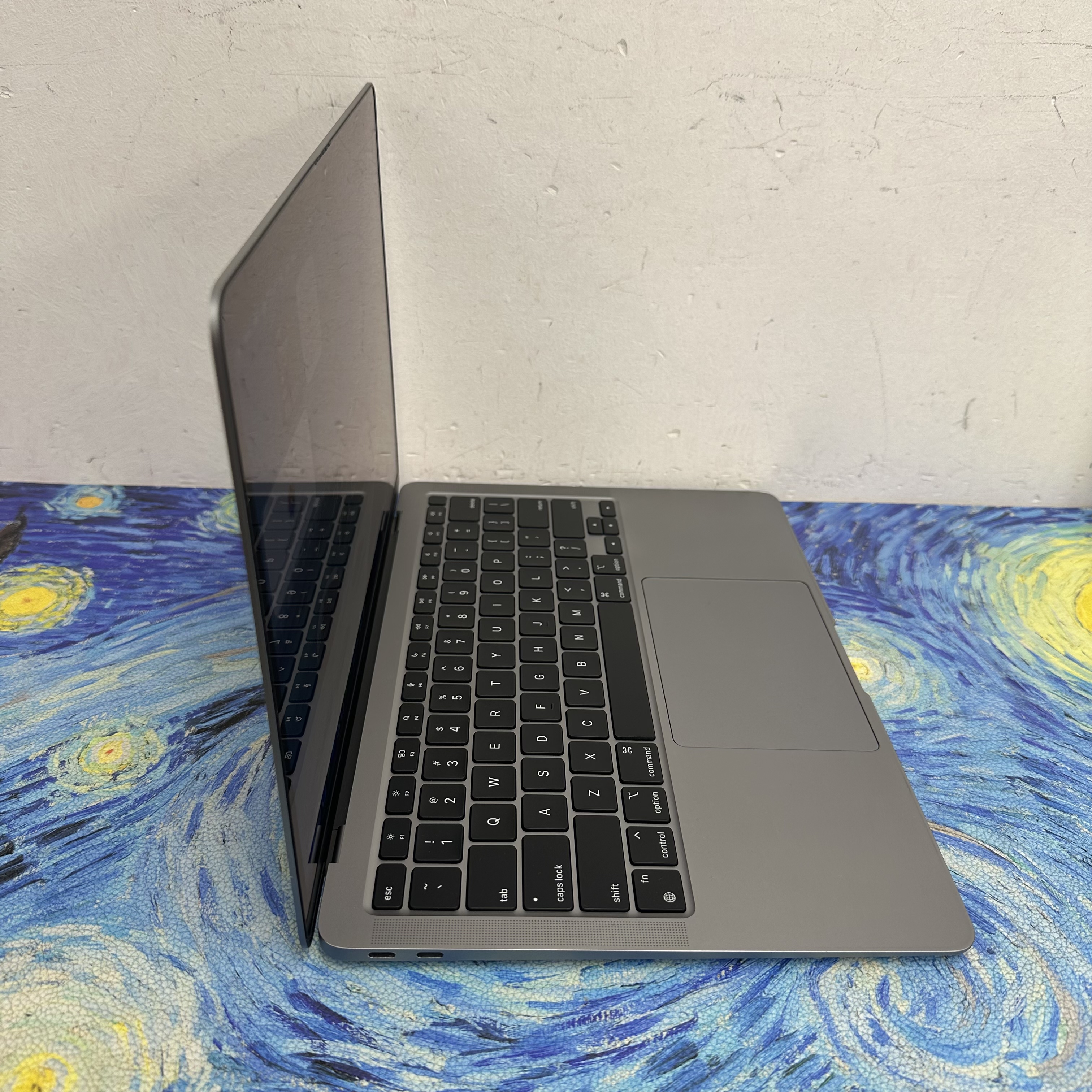 #4849 Apple MacBook Air 2020 i7 CPU 16GB Ram 512GB SSD