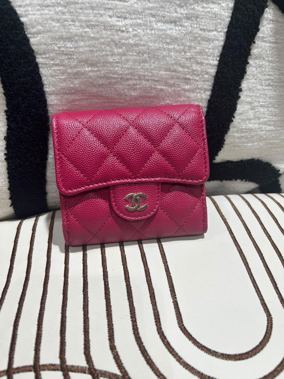 全新 Chanel Classic wallet Calfskin 100%Authentic, 100%New 全新未使用品 ✅card  ✅dust bag ✅box