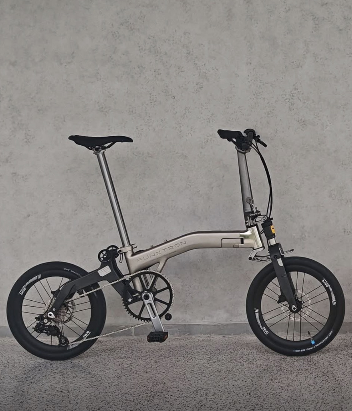 Funxtron Stardust 16” 349 Trifold bike 