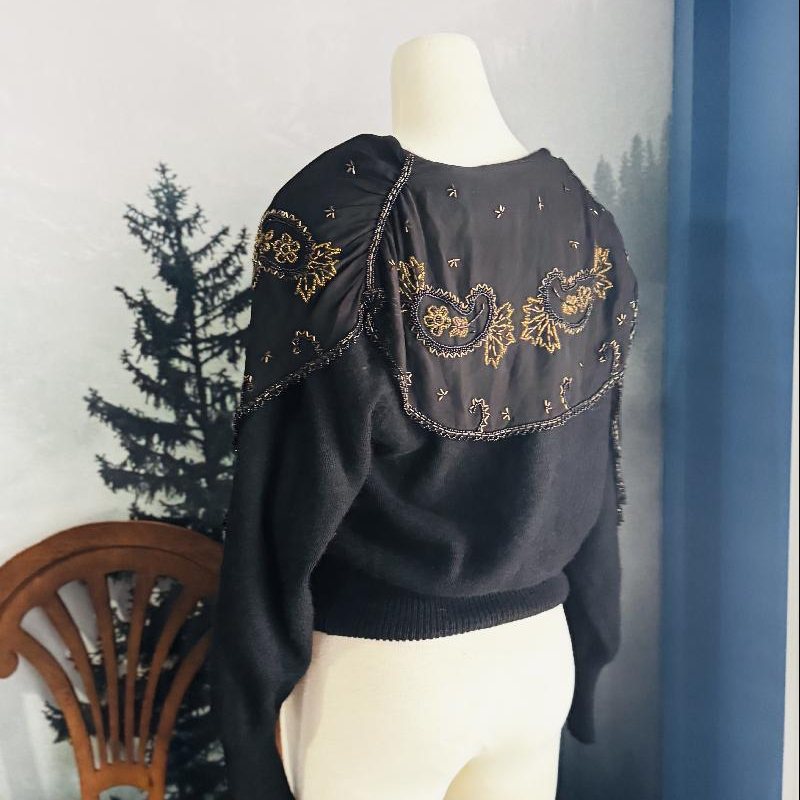Vintage Made in Hong Kong 70% wool 20% Angora Beaded Cape Pullover(MT2531)