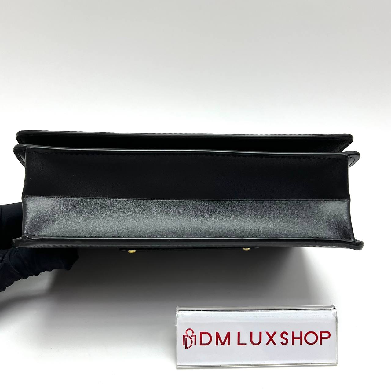 LV Twist Black WOC GHW