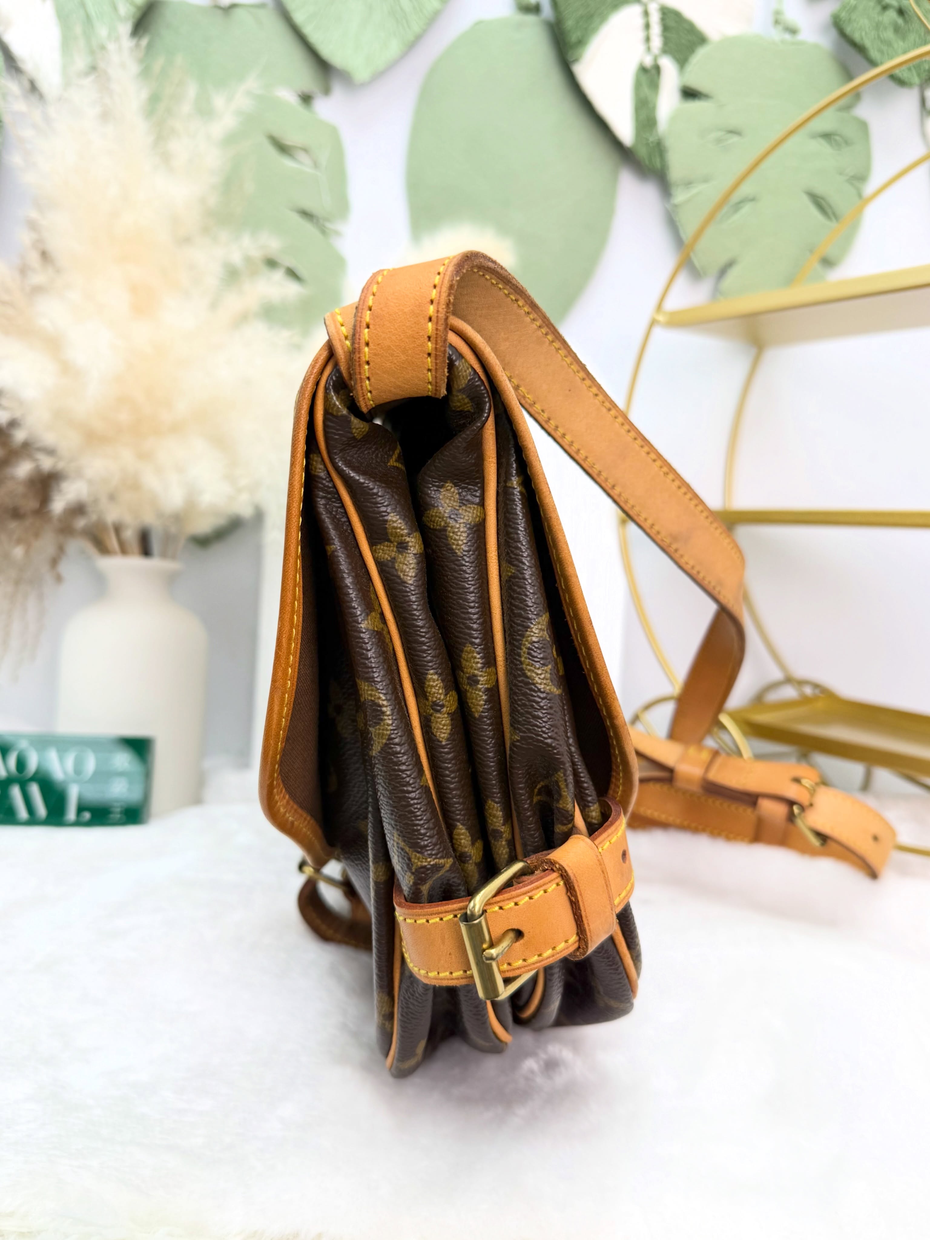 LV👜 PRE OWNED 🛍️啡色老花Saumur 30（MM）有塵袋🤎