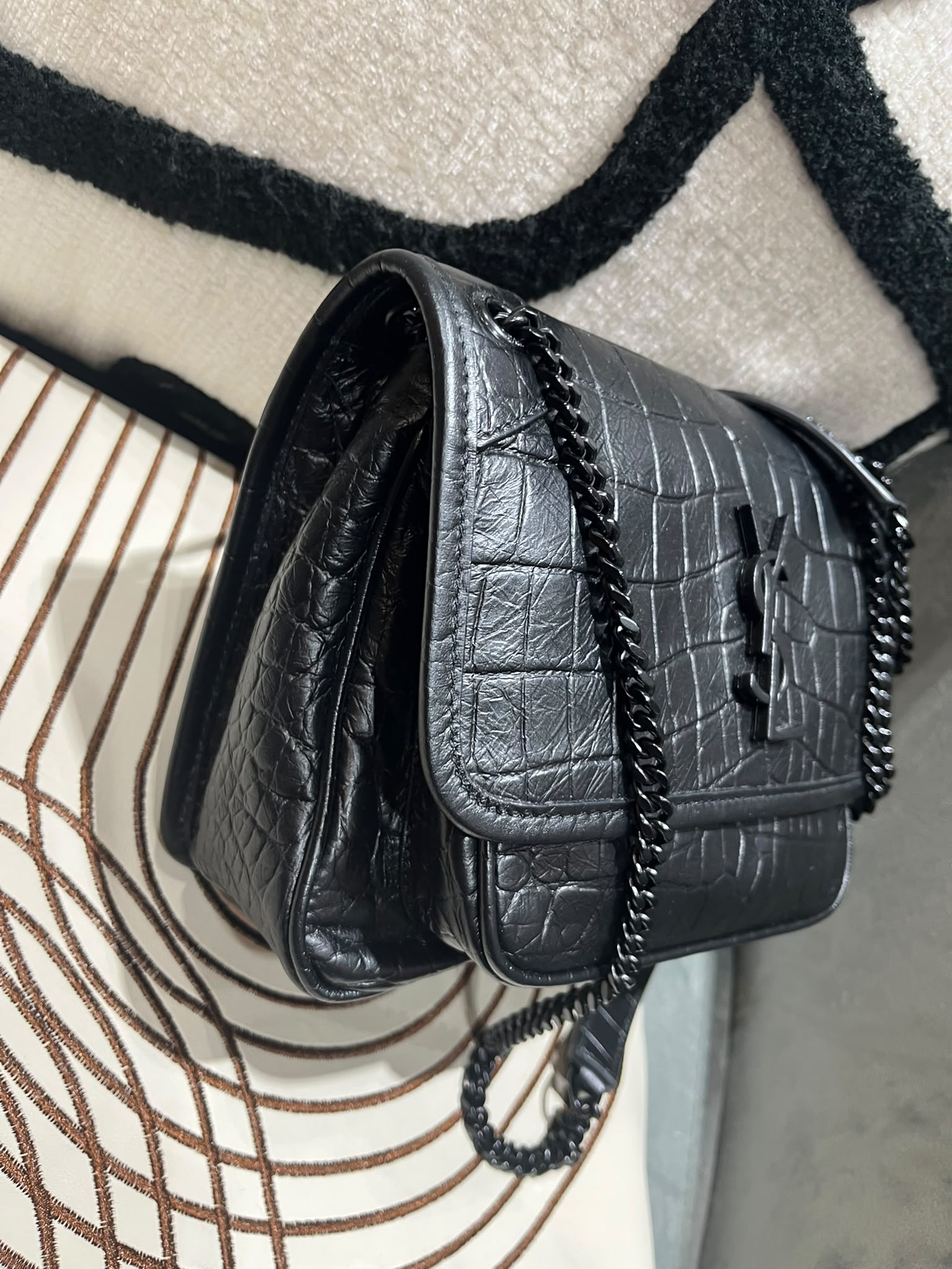 YSL Niki baby黑色鱷魚壓紋 Shoulder bag 100%Authentic, 98%New ✅Dust bag