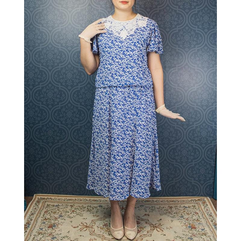 Vintage 1980s Does 1930s Made in Hong Kong Lace Collar Scattered Floral Pattern Trumpet Dress - Size L-XL (MU105-9)