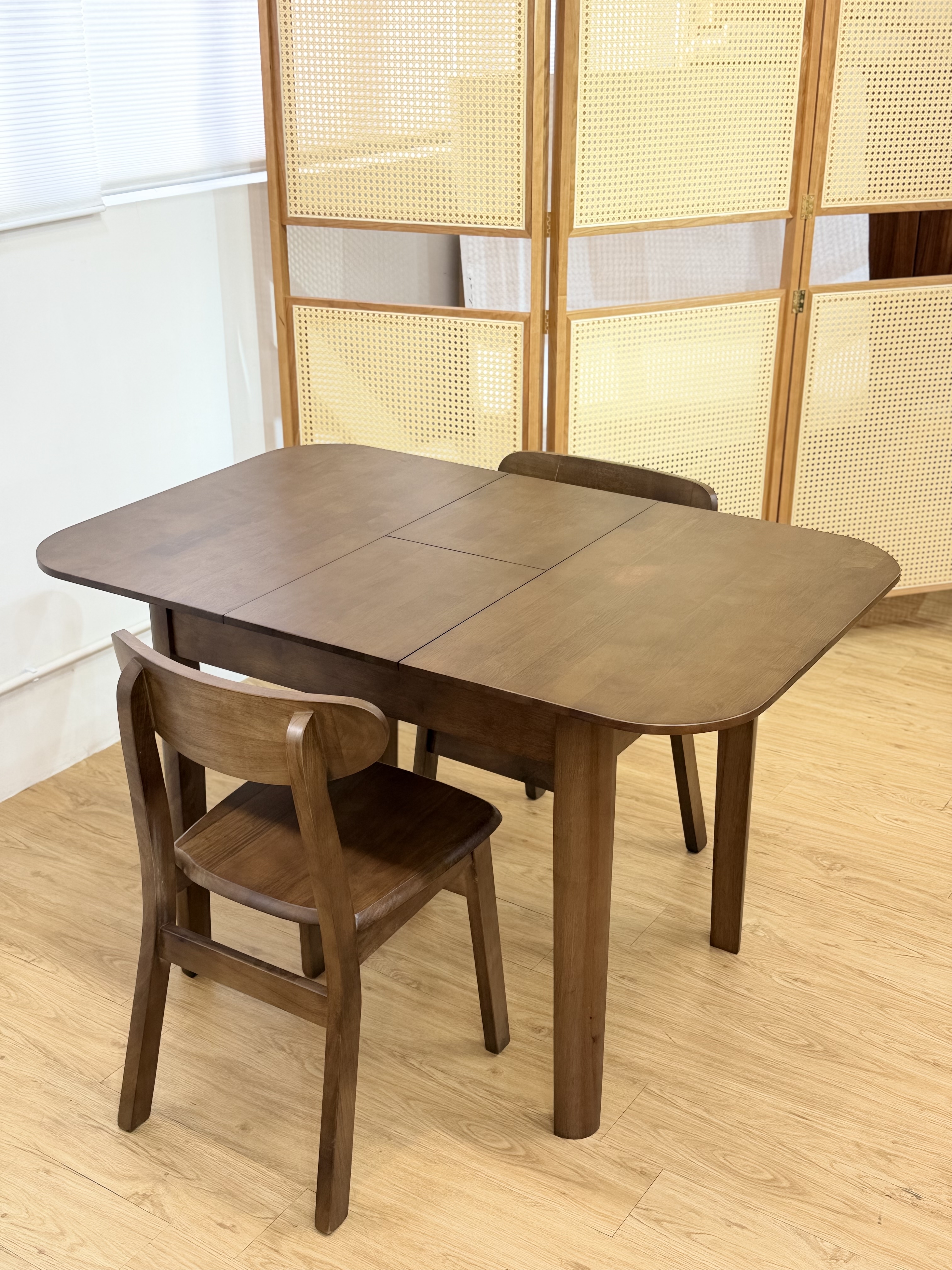 #陳列品清貨 RUTY 伸縮餐桌套裝