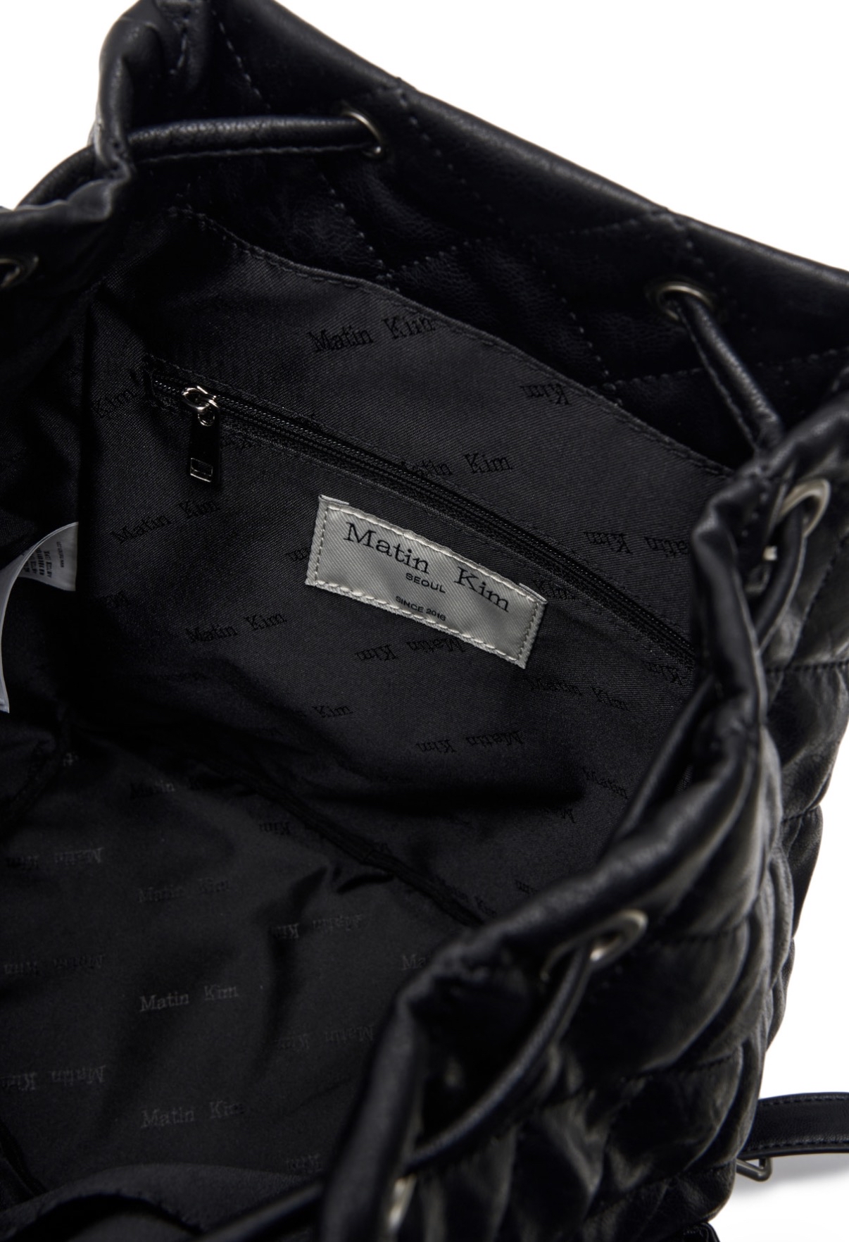 MATIN KIM特價場 DOUBLE POCKET QUILTING BACKPACK IN BLACK