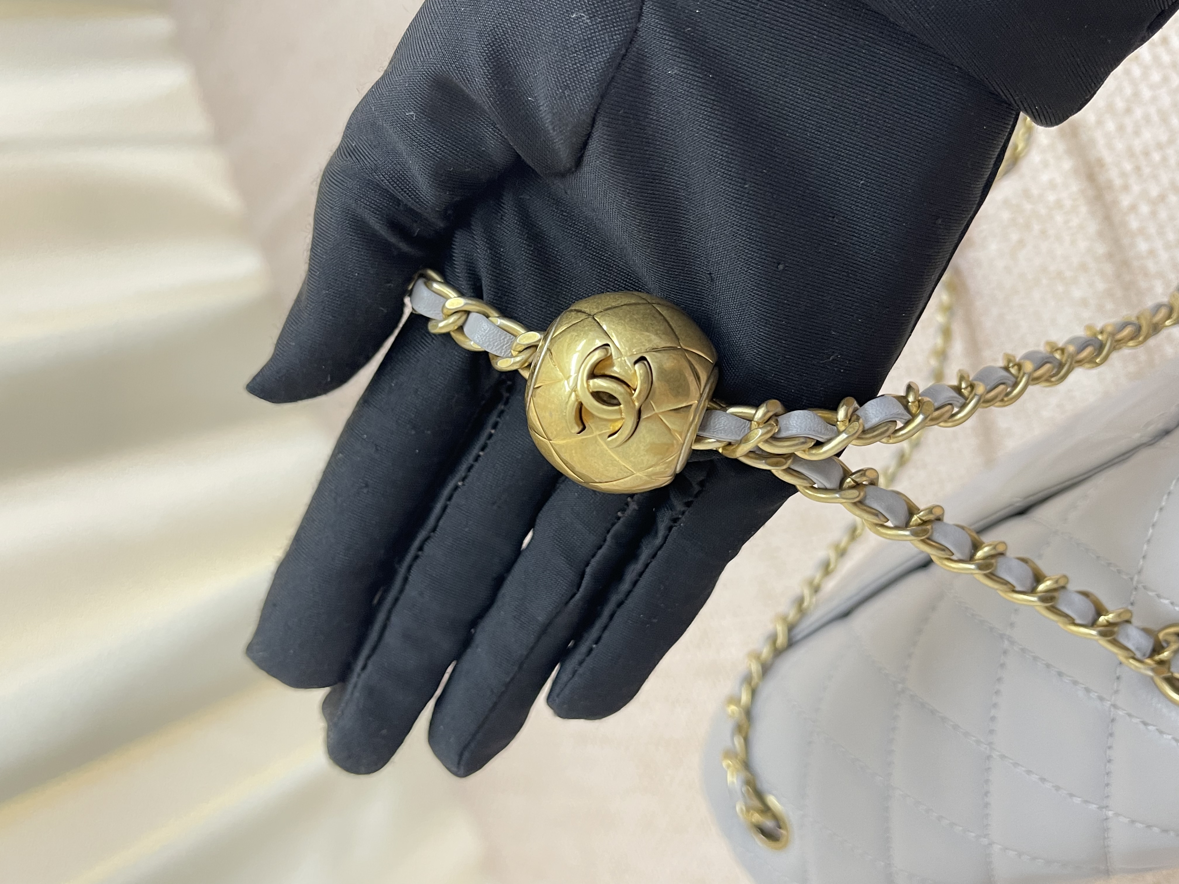 Pre-owned Chanel Square Pearl Crush / Product Code: 26042701