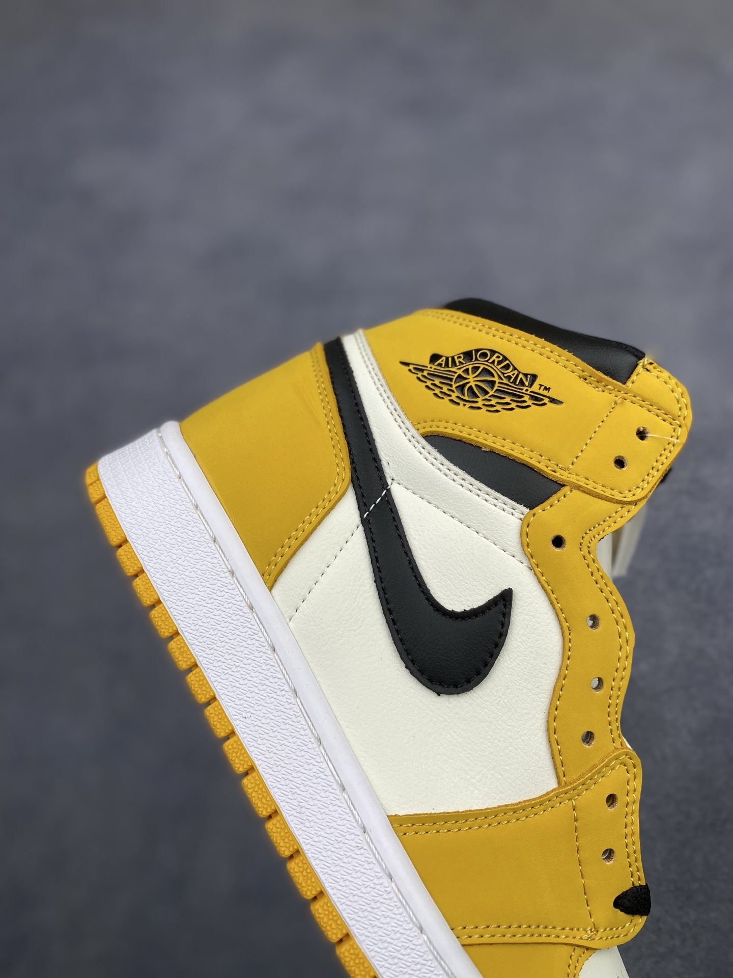 Nike Air Jordan 1 Retro High OG