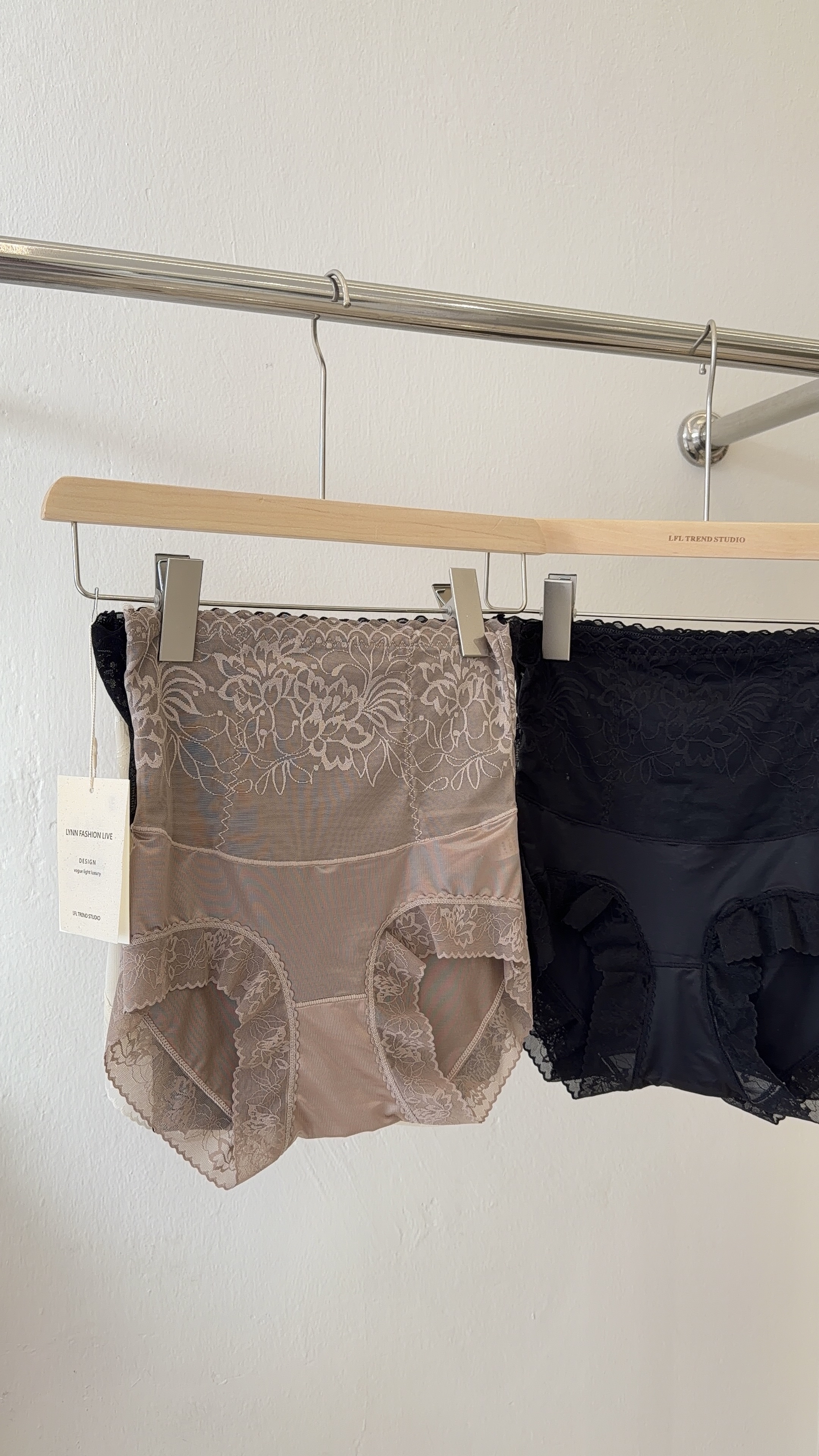 6651 高腰蕾丝蚕丝收腹裤(3条装)