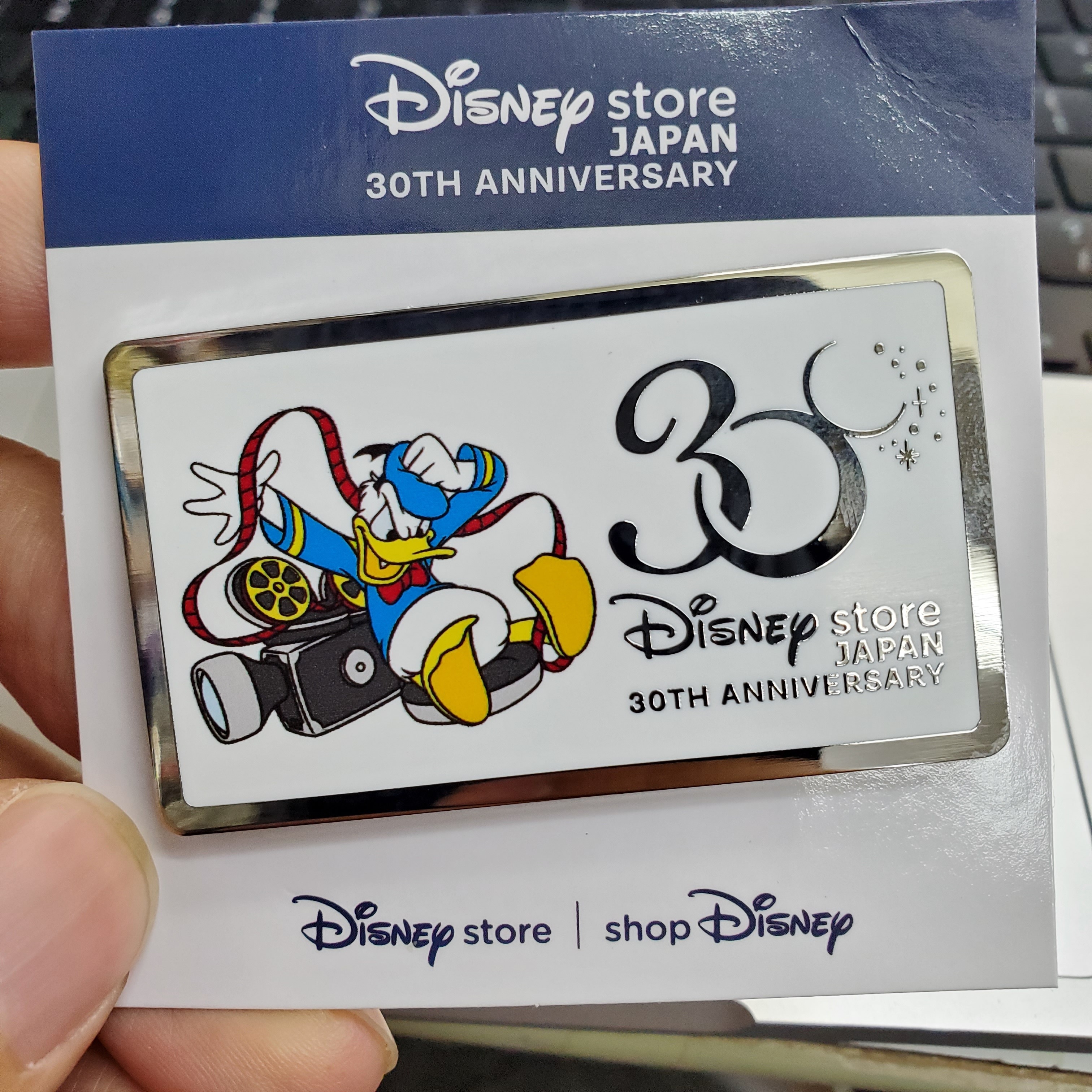 [現貨] [JDS] DONALD | DISNEY STORE JAPAN 記念徽章 {TF2310087}