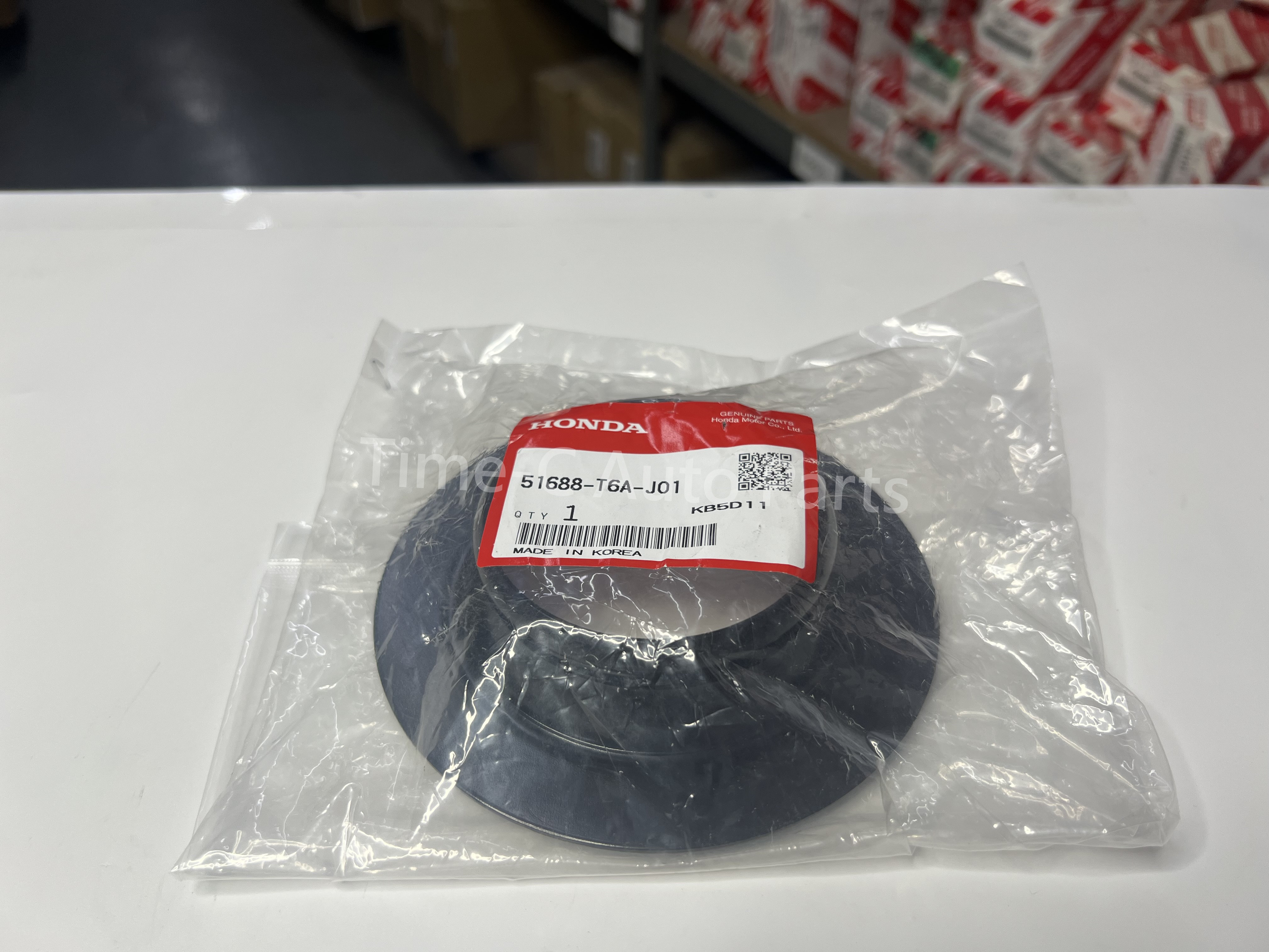 頭塔頂下墊片 51688-T6A-J01 - Honda Stepwgn