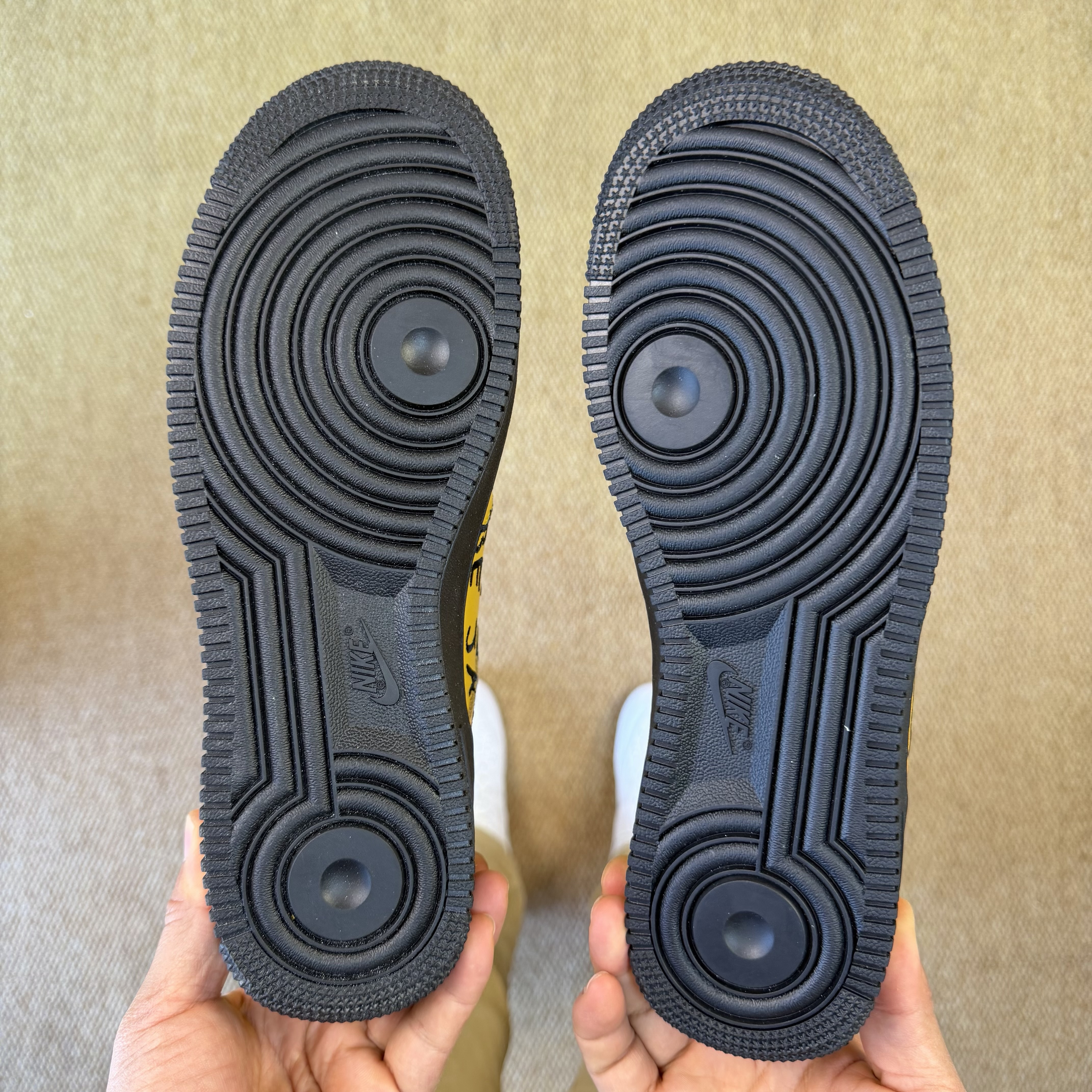 Nike Air Force 1 Low IQ2713-700