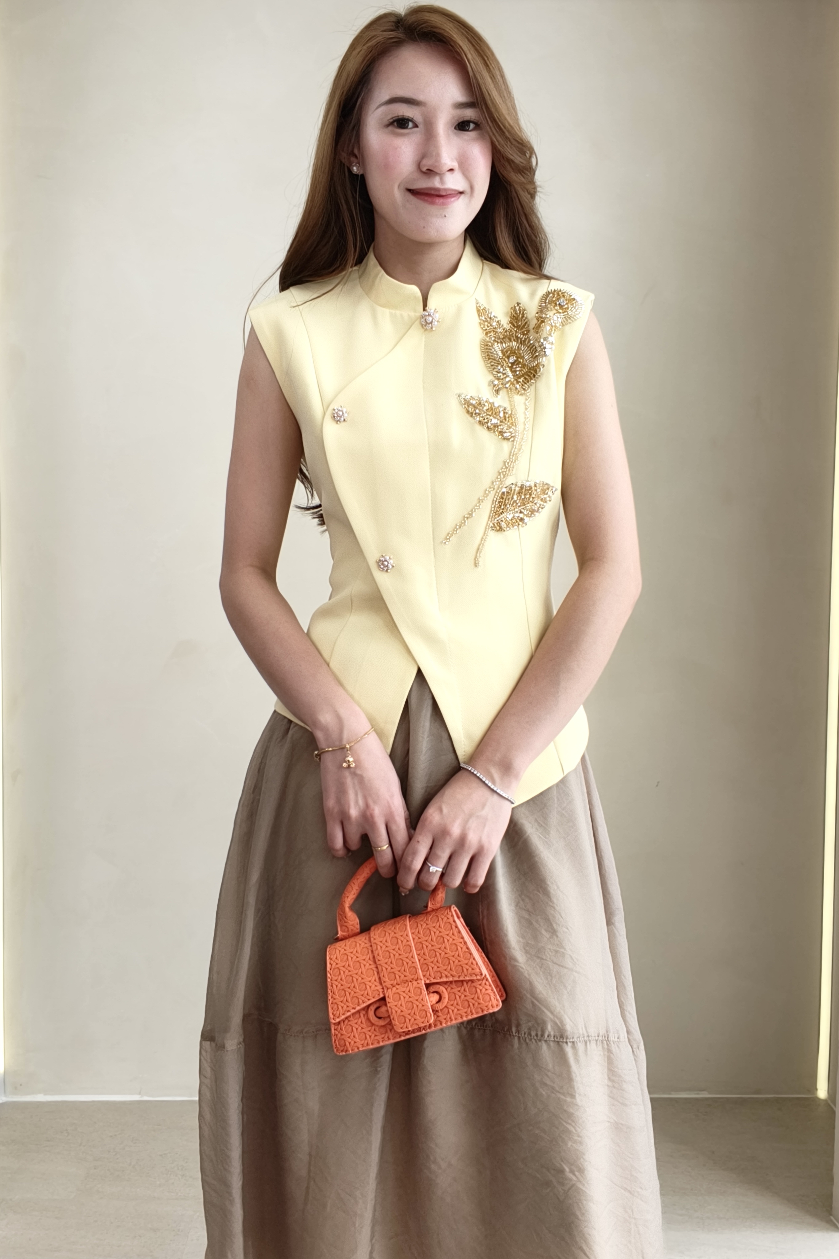 10141373 Golden Blossom Mandarin Vest