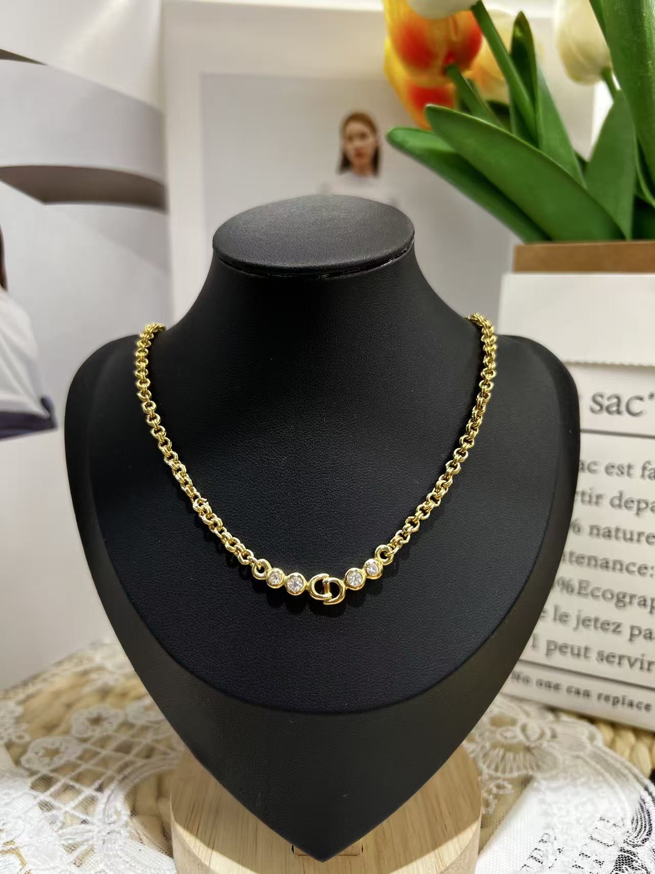 Dior 鍍金水鑽鎖骨頸鏈(爆款款式）