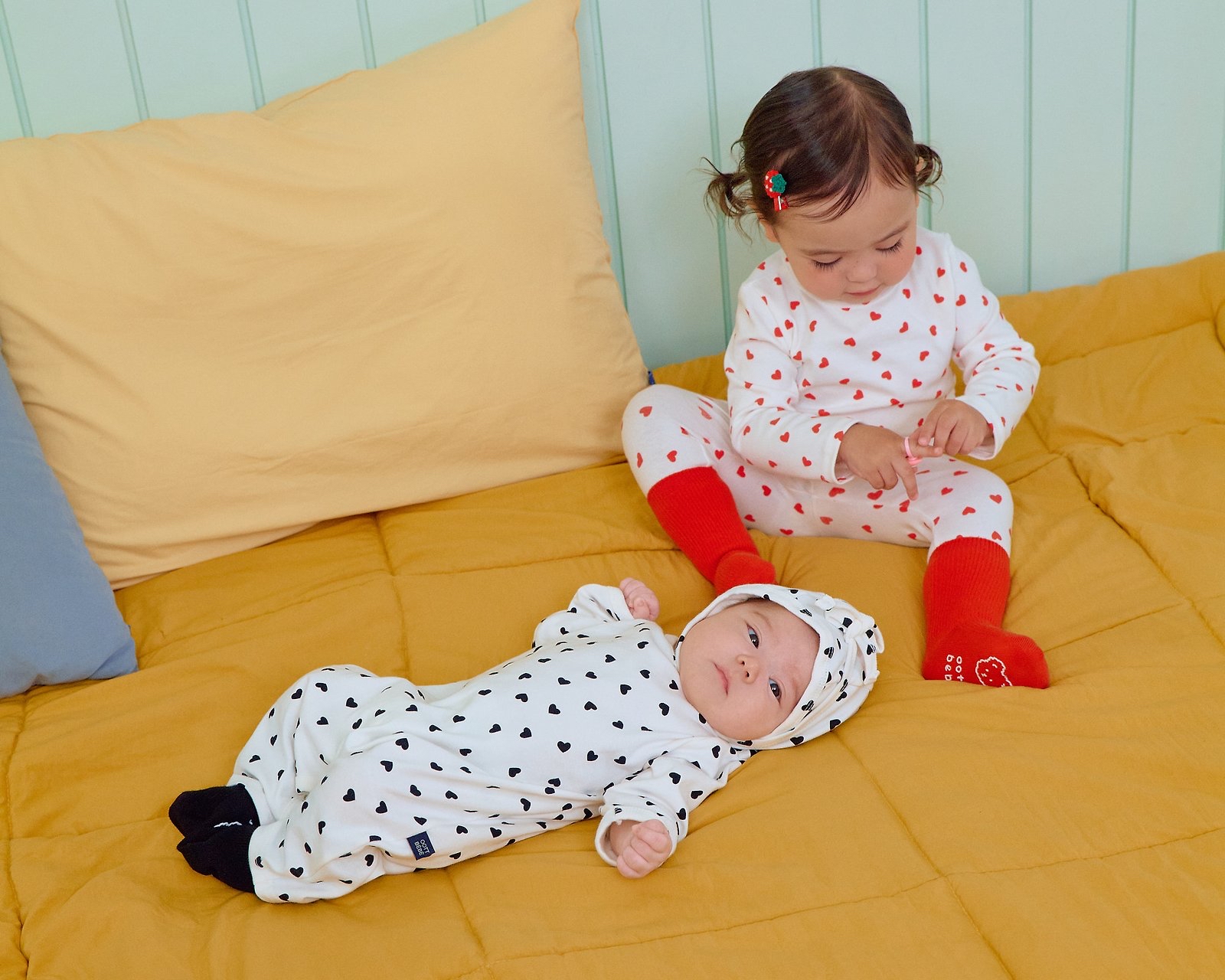OOTT | (bebe) Petit Heart Full-Body Suit + Bonnet Set