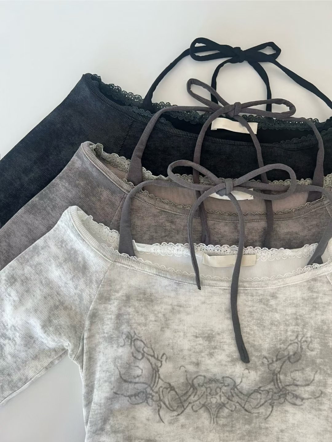 已售罄❌韓國Y2K型格假兩件修腰扎染top