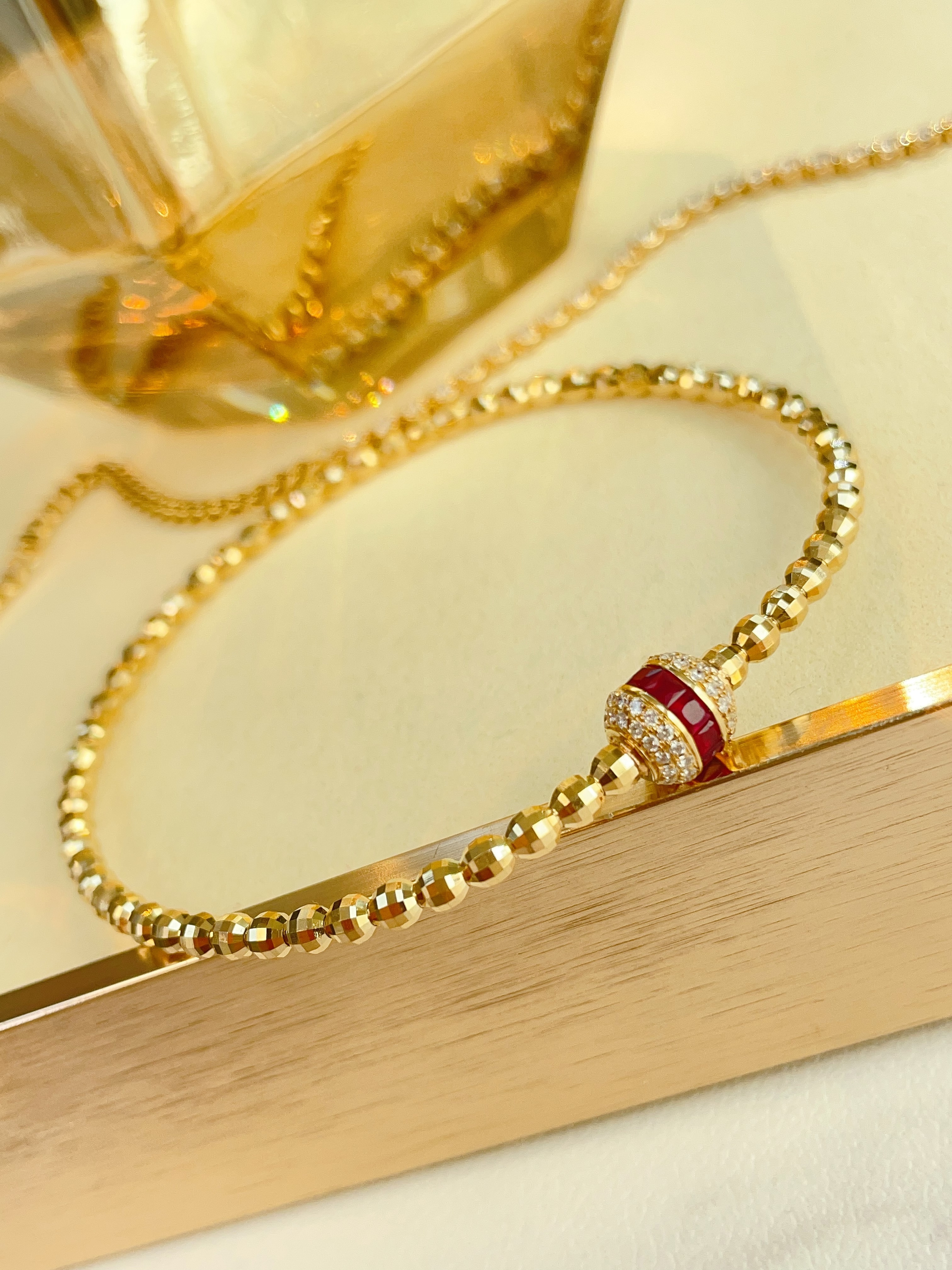 18K Gold Ruby & Diamond Faceted Bead Stretch Bracelet N031339