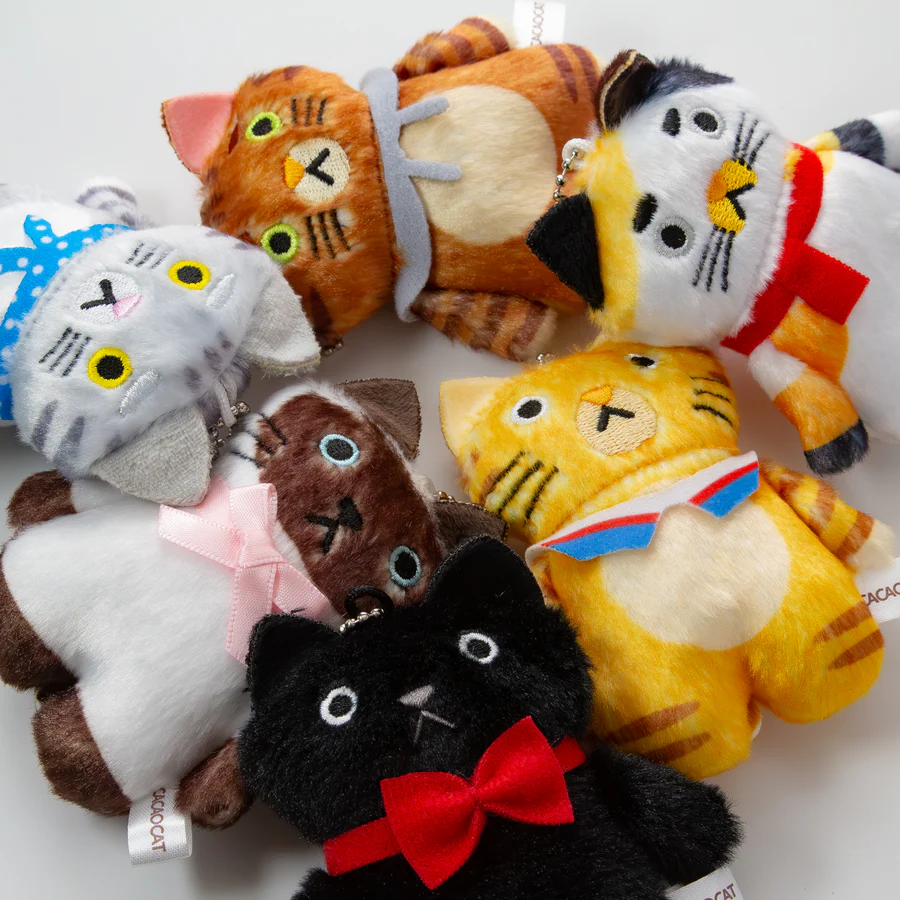 Cacaocat 毛公仔掛飾 - 棕色與白色的貓咪「奶油貓」