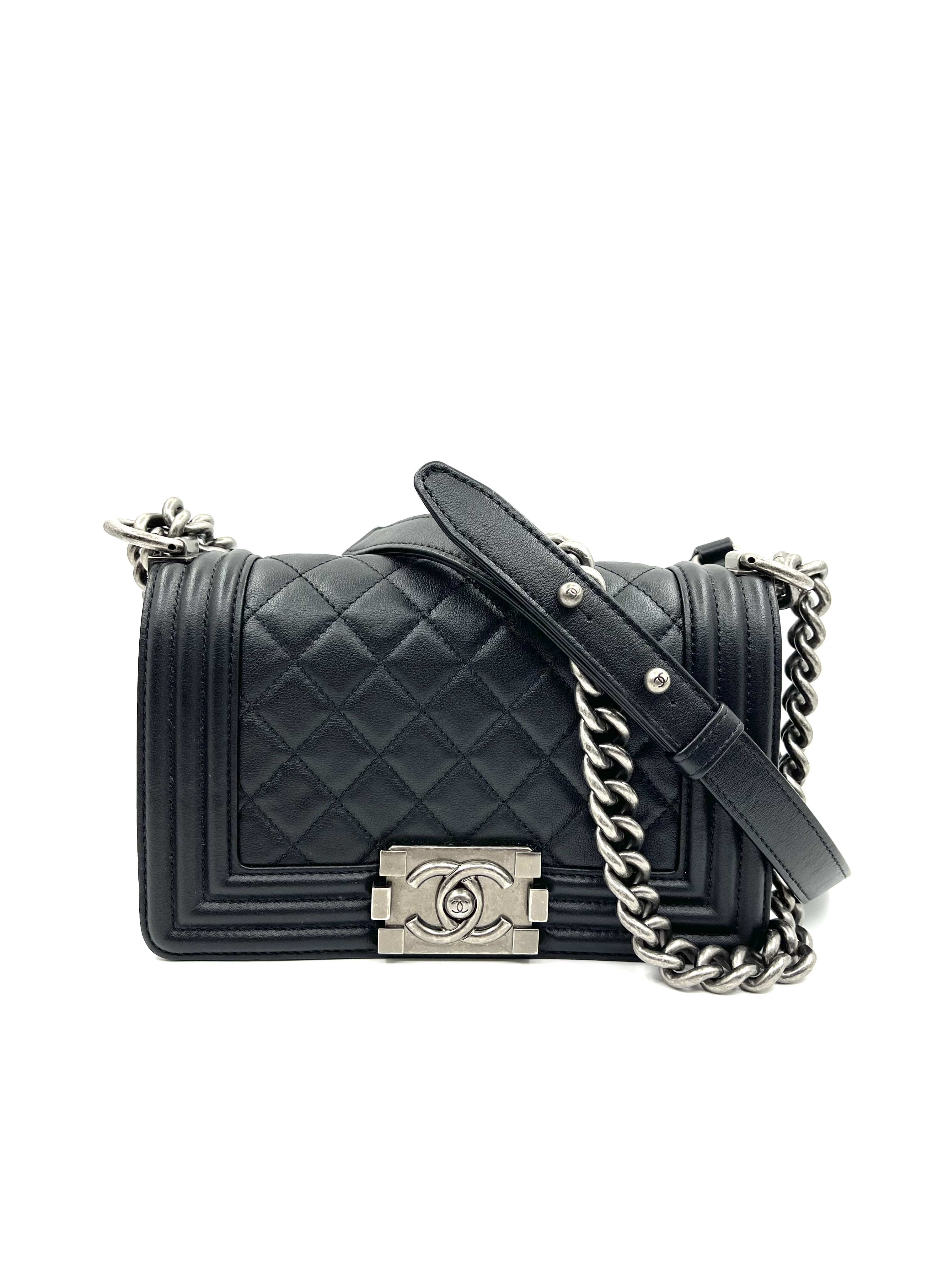 Pre-owned Chanel Small Boy Black Calfskin Ruthenium Hardware