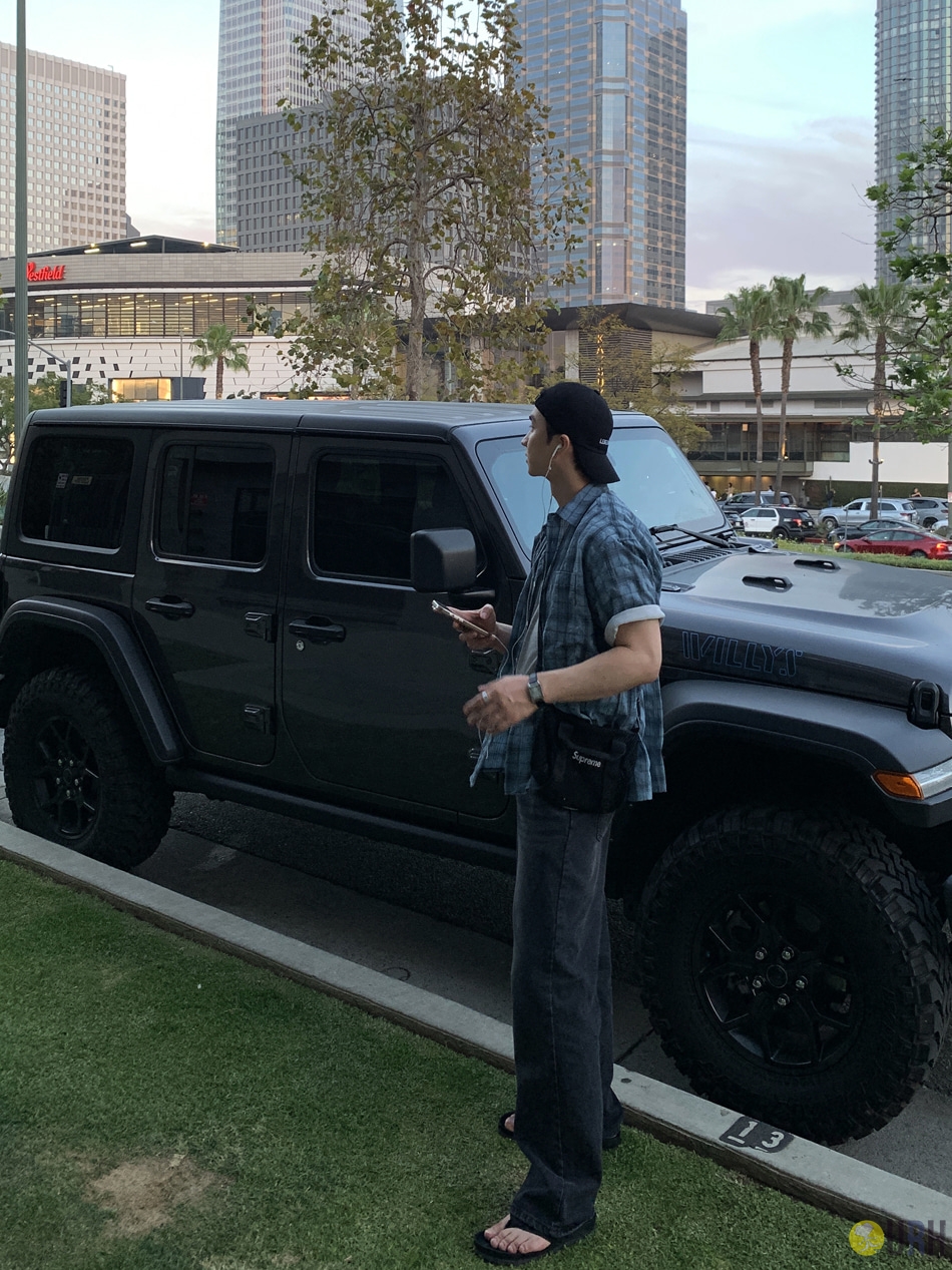 【100%保證韓國直送】韓國品牌原創系列 經典格紋棉質微寬鬆半袖恤衫 👕 [6 color] RL114923