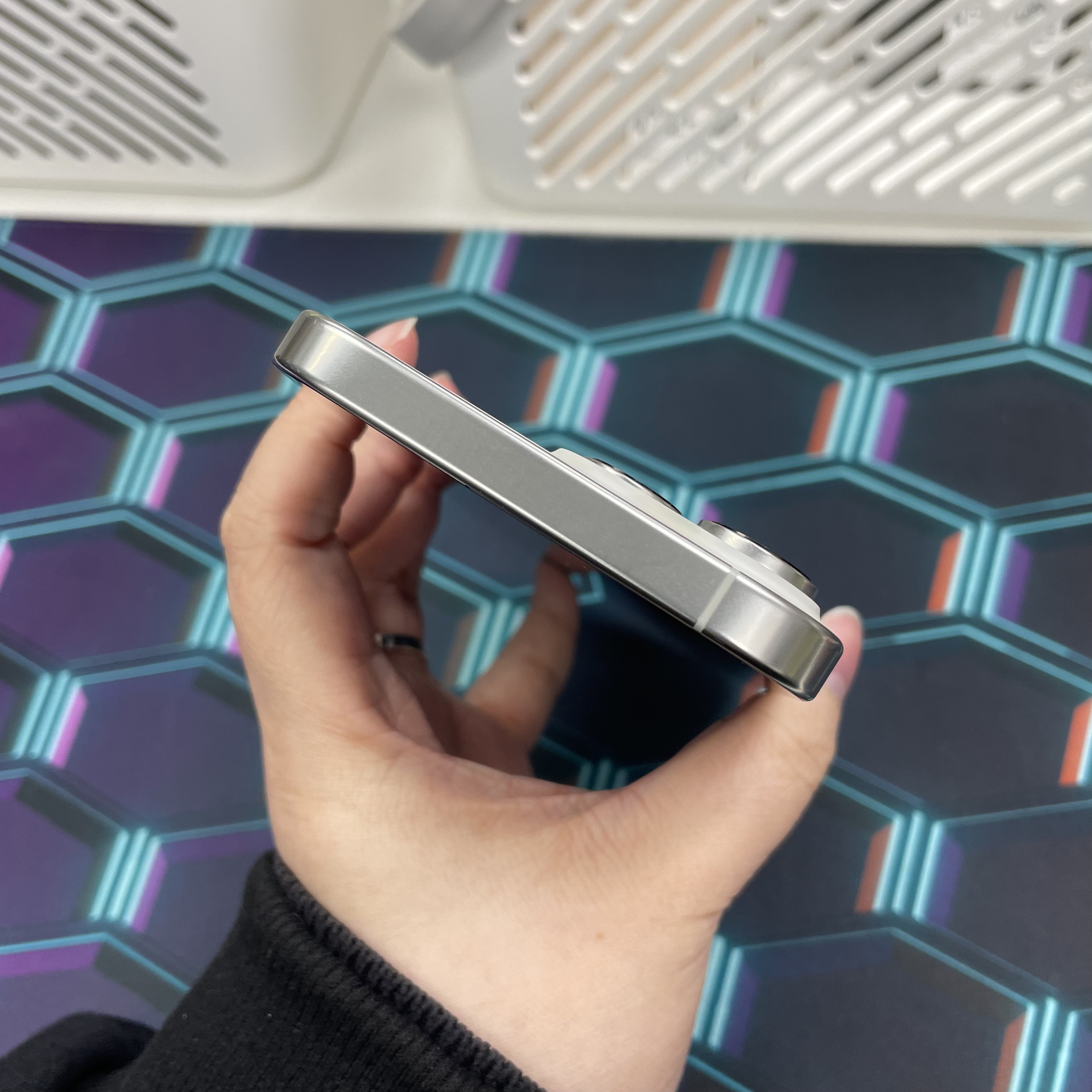 *5885 16 Promax 勁靚機 512GB 電93 白色 white