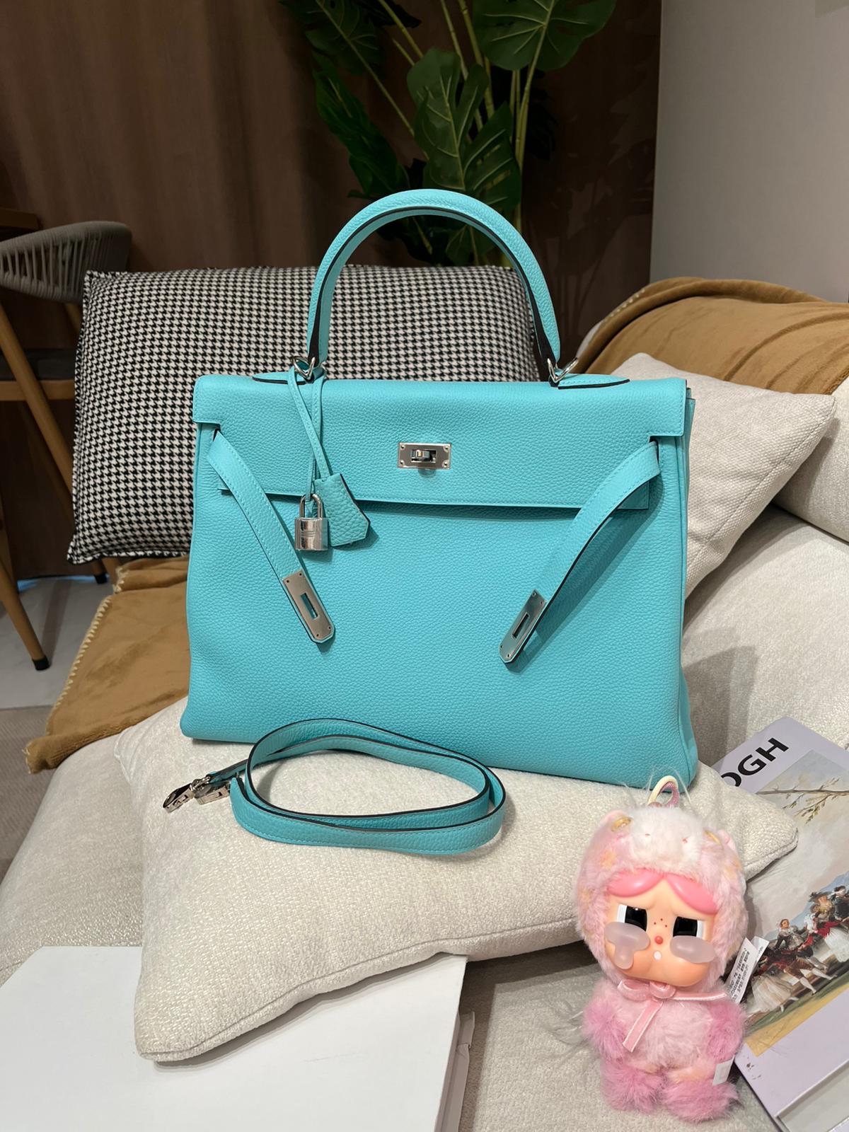 Hermes Kelly 35,Togo ,馬卡龍藍,STAMP T 100%Authentic,98%new ✅肩帶✅key lock✅dust bag ✅BOX